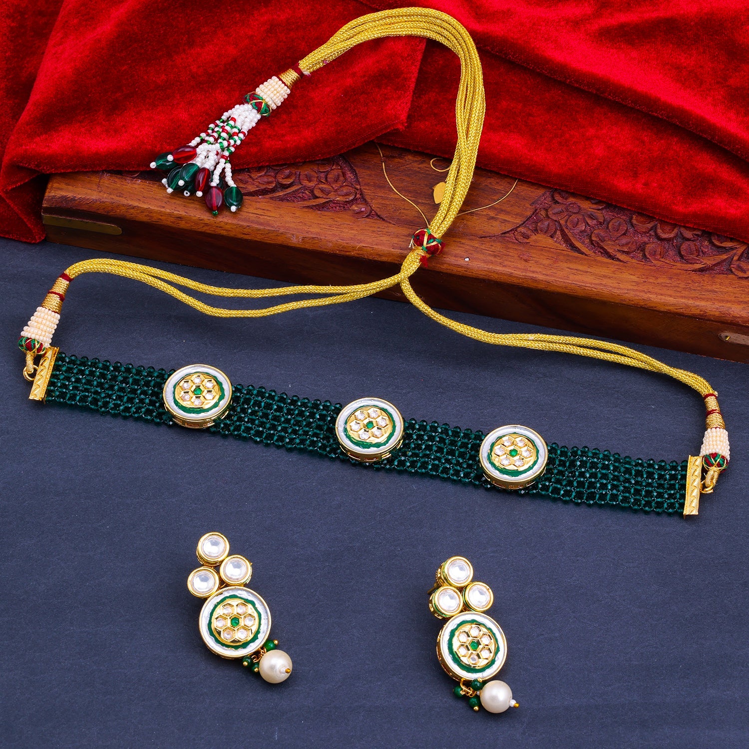 Sukkhi Green Gold Plated Kundan & Pearl Choker Necklace Set For Women