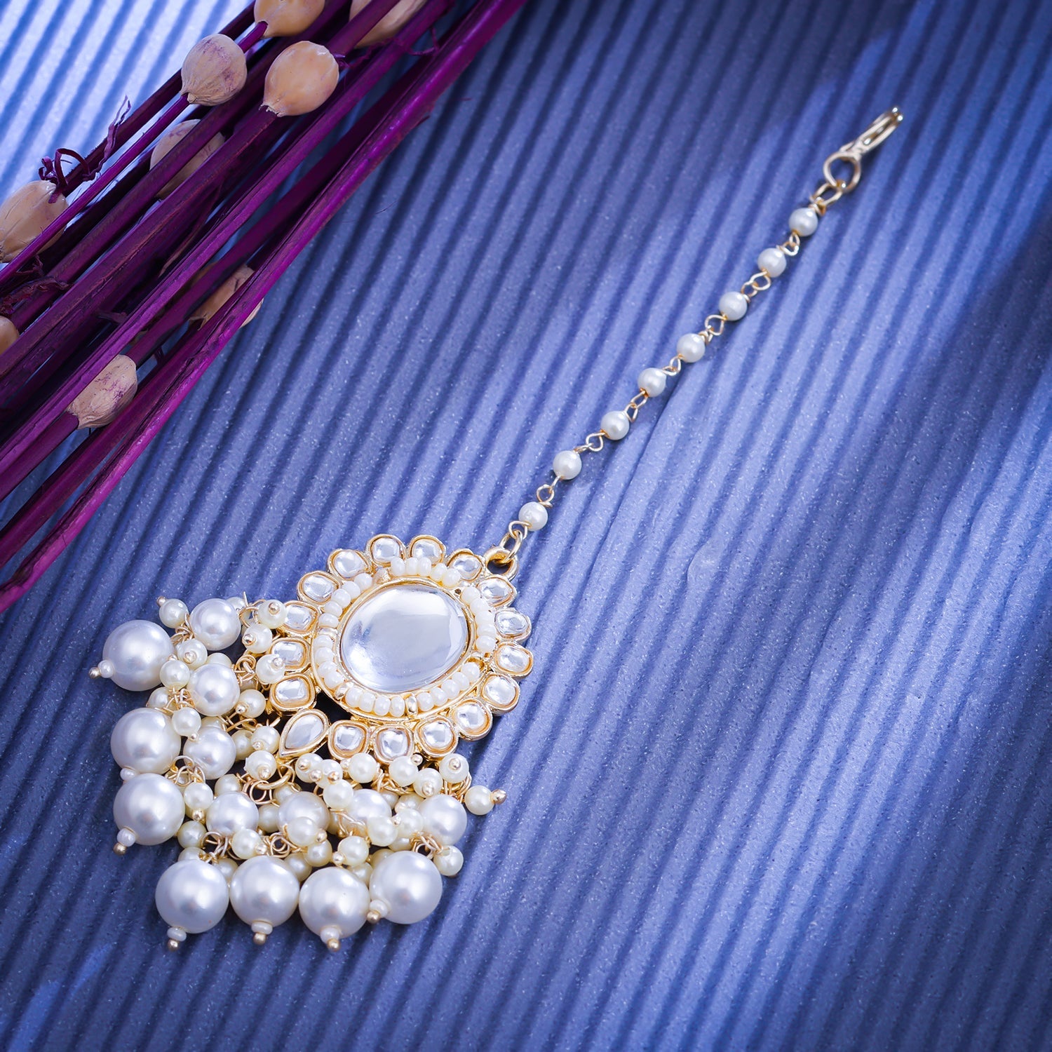 Sukkhi Golden Gold Plated Kundan & Pearl Mangtikka For Women