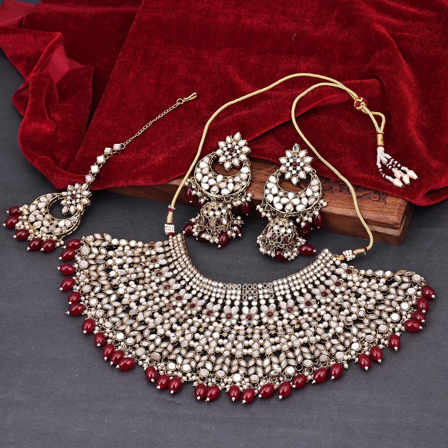 Sukkhi Maroon Gold Plated Mirror & Pearl Choker Necklace Set For Women