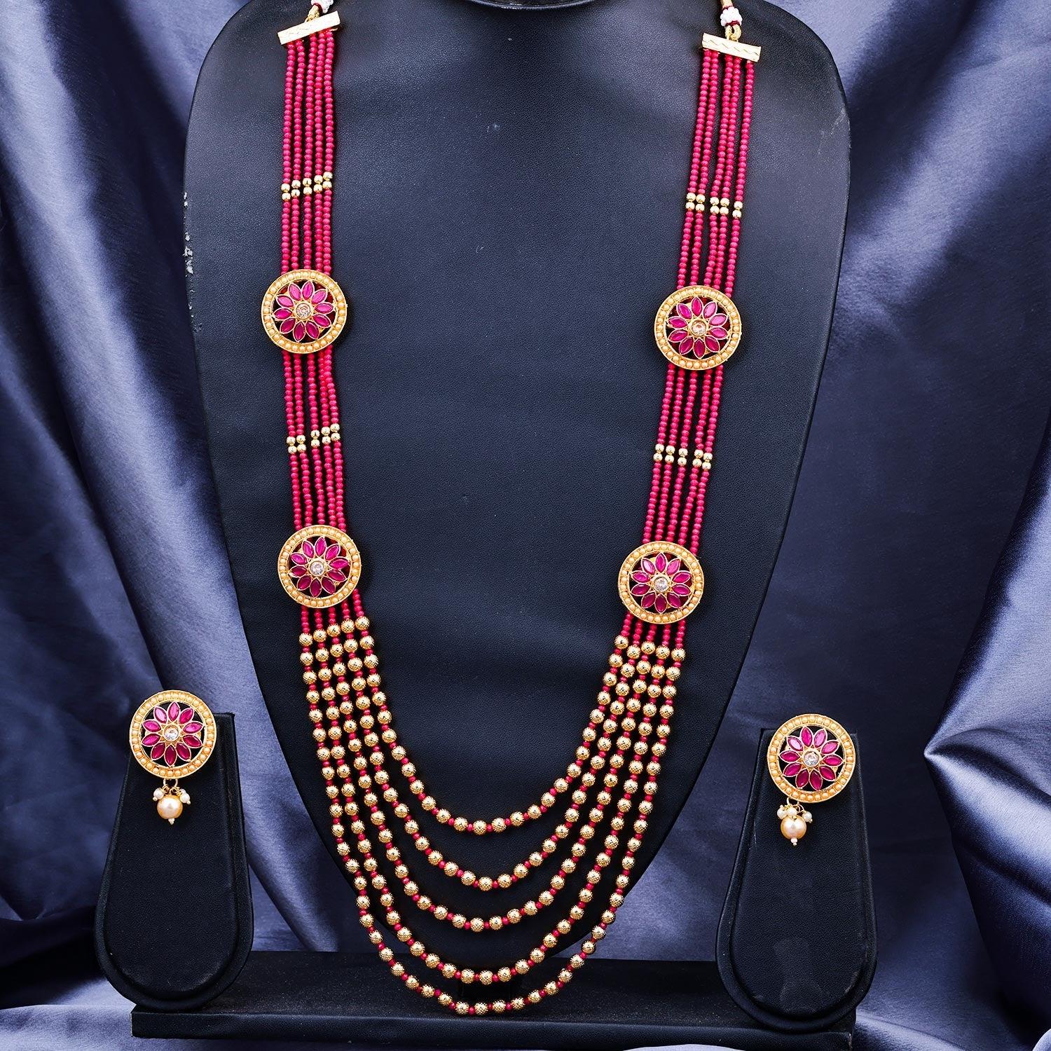 Long beaded necklace – Natalia Willmott