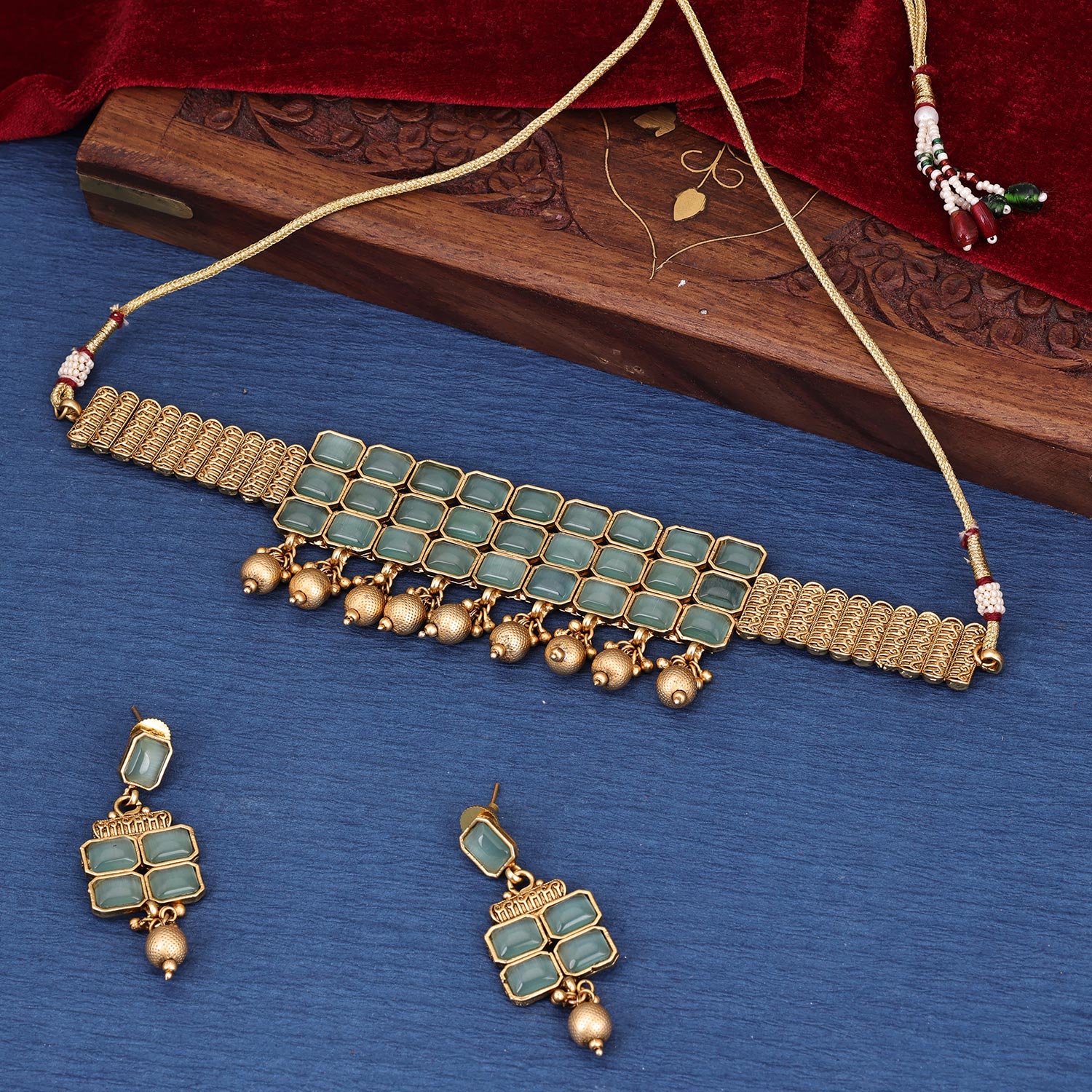 Sukkhi Classical  Gold Plated Pearl Green Necklace Set for Women