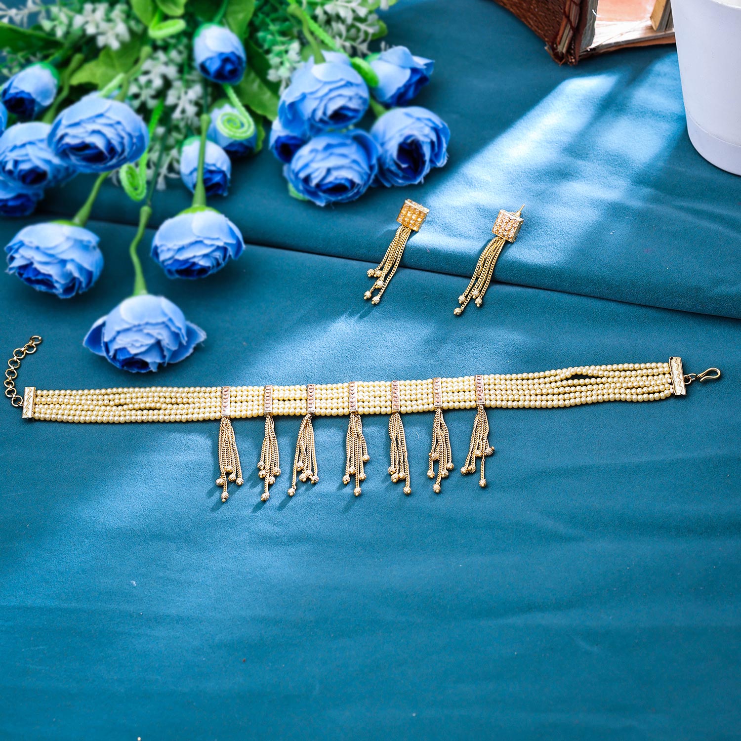 Sukkhi Luring  Gold Plated Pearl Golden Necklace Set for Women