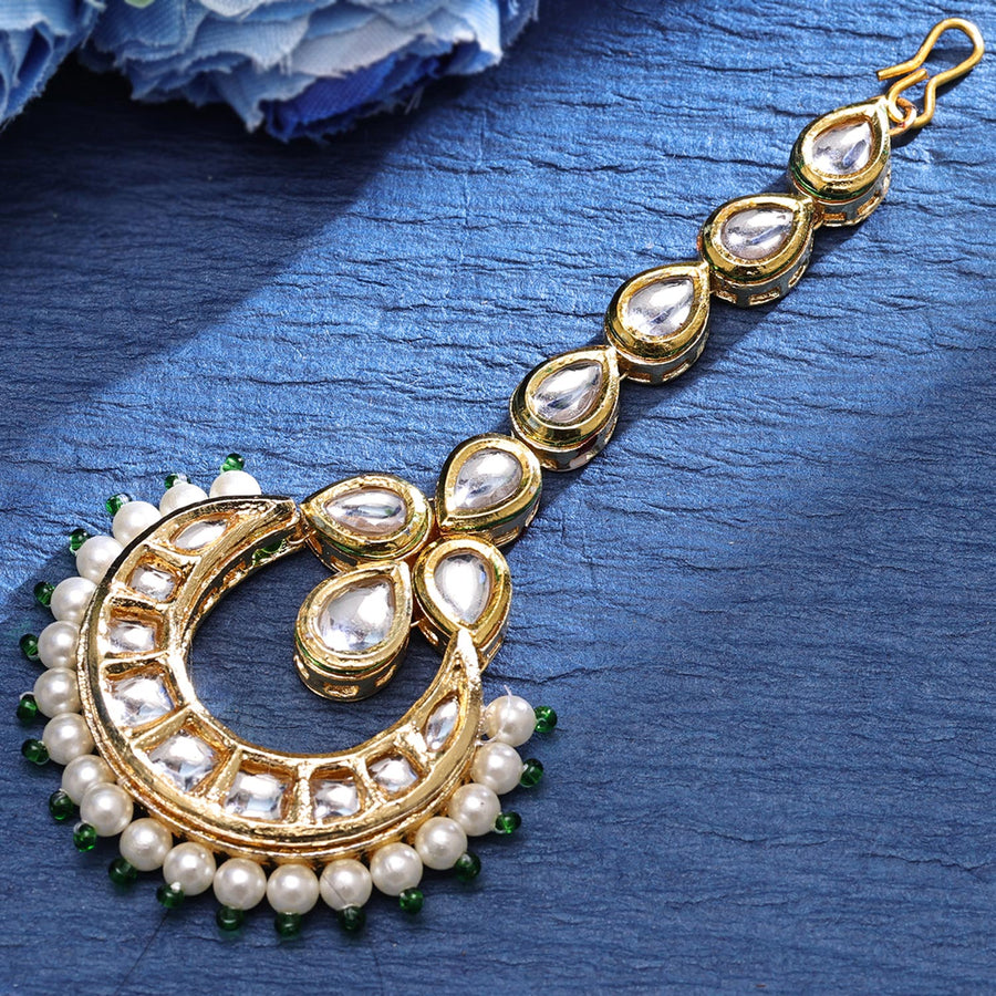Sukkhi Presentable Gold Plated Kundan & Pearl Golden Maangtikka for Women