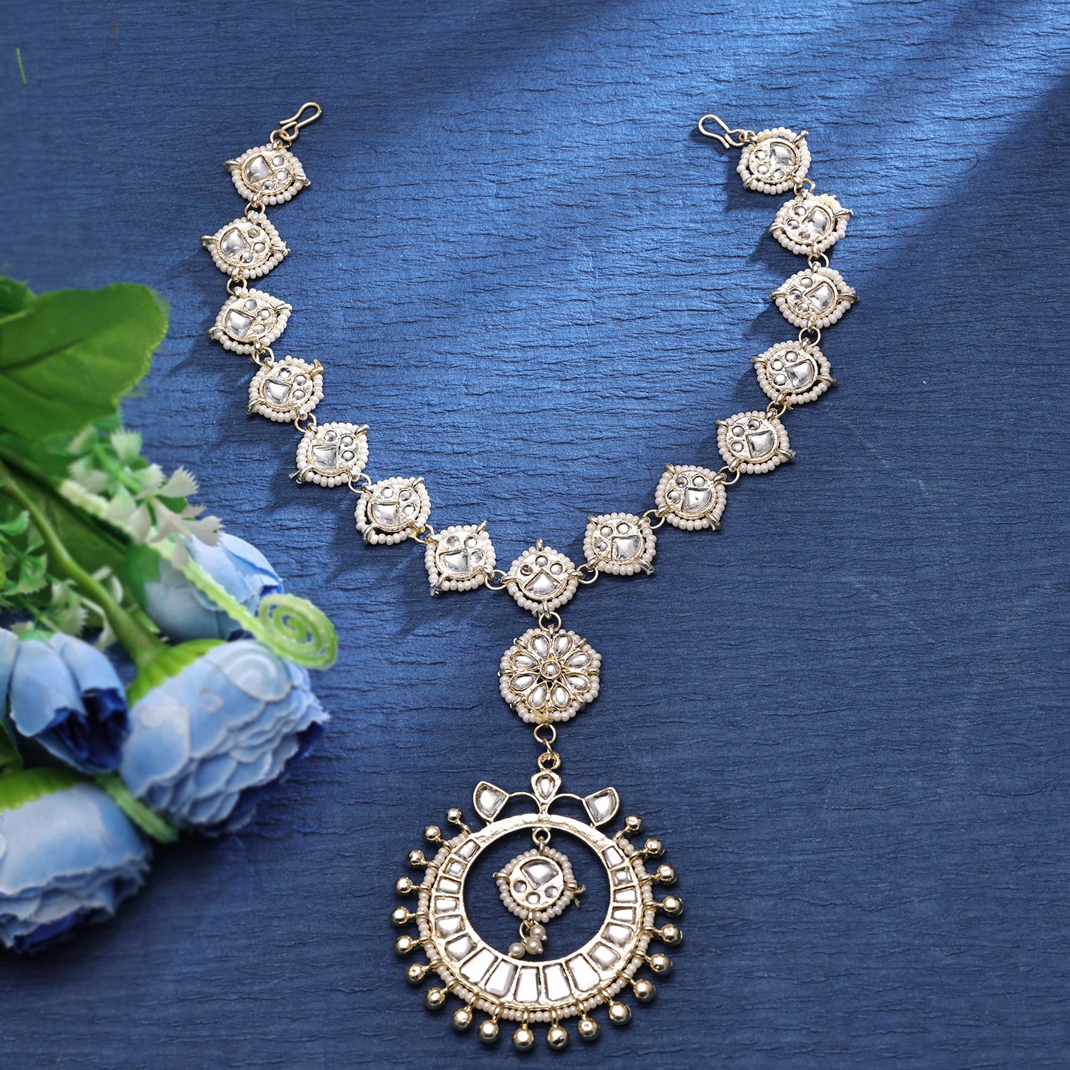 Sukkhi Snazzy  Gold Plated Kundan & Pearl Golden Matha Patti for Women