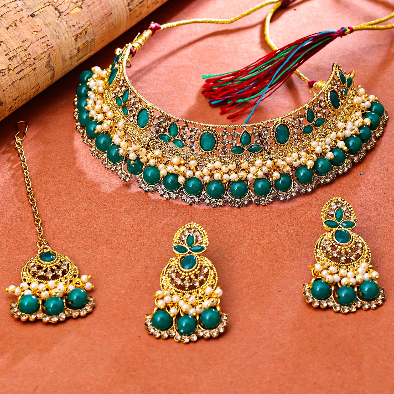 Sukkhi Intriguing Green Gold Plated Pearl Choker Necklace Set With Maang  Tikka For Women