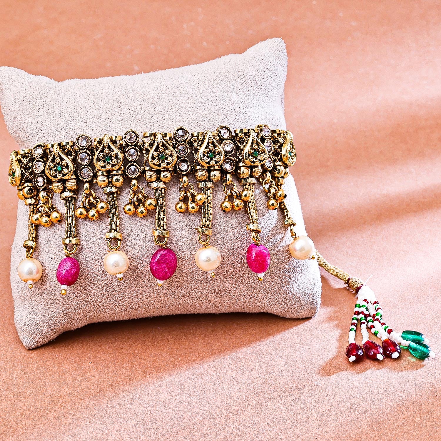 Sukkhi Lovley Golden Gold Plated Kundan & Pearl Bajuband for Women