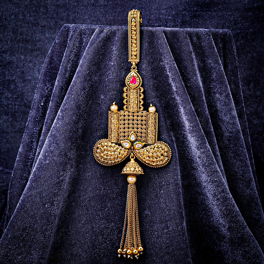 Sukkhi Awesome Golden Gold Plated Kundan & Pearl Chabi Challa for Women