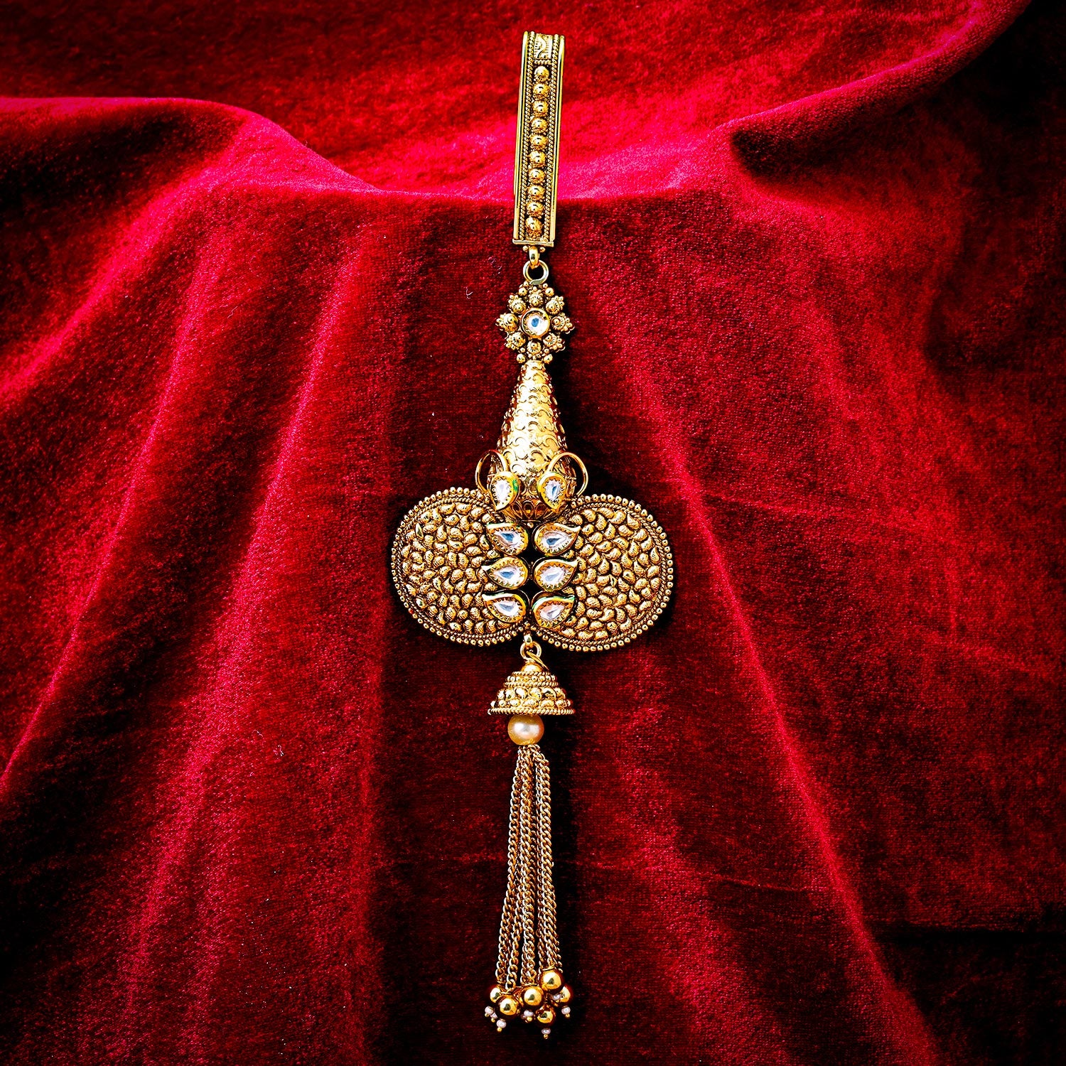 Sukkhi Traditional Golden Gold Plated Kundan & Pearl Chabi Challa for Women
