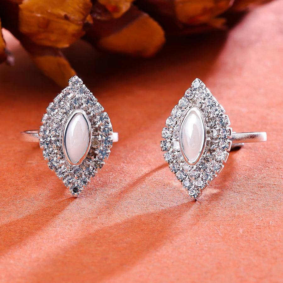 Sukkhi Floral Silver Rhodium Plated AD Toe Ring for Women