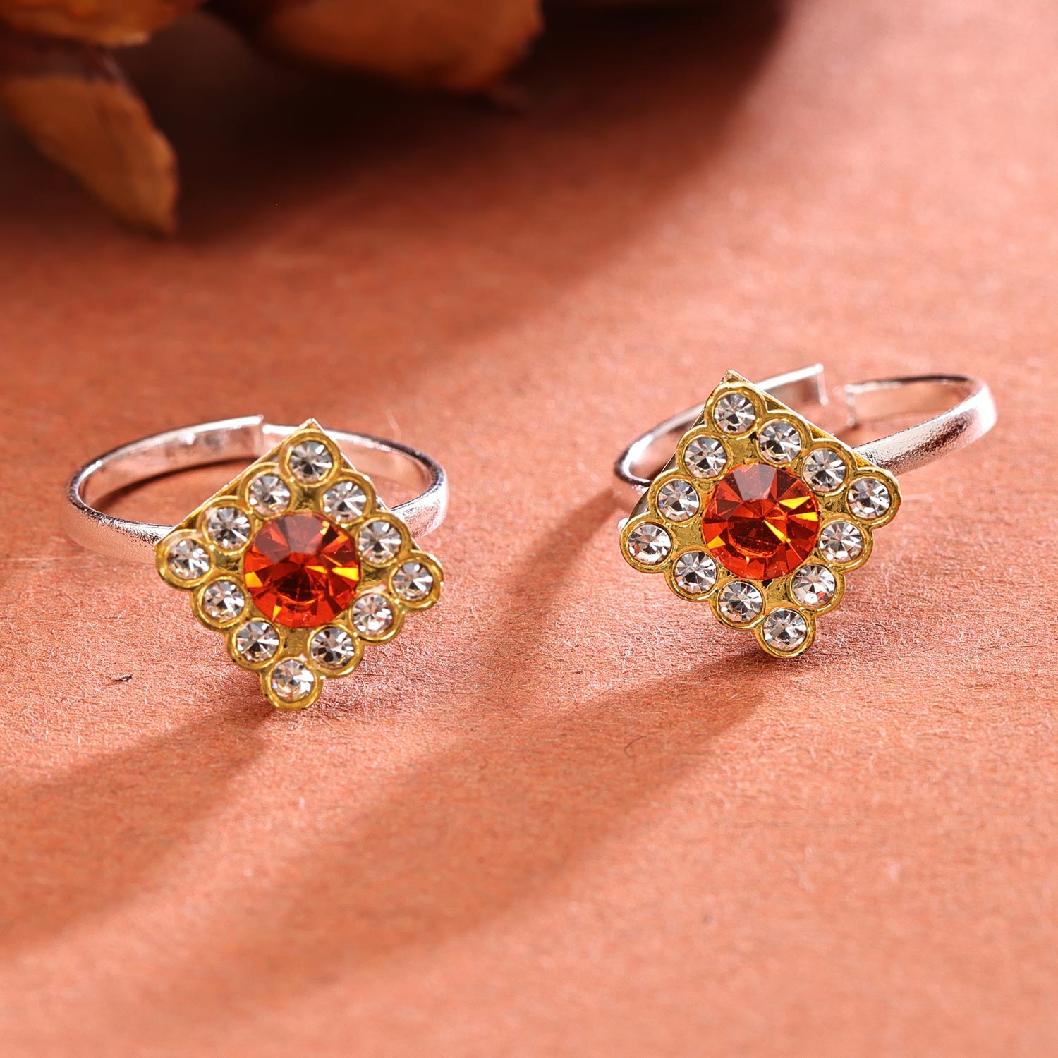 Sukkhi Trendy Silver Rhodium Plated AD Toe Ring for Women