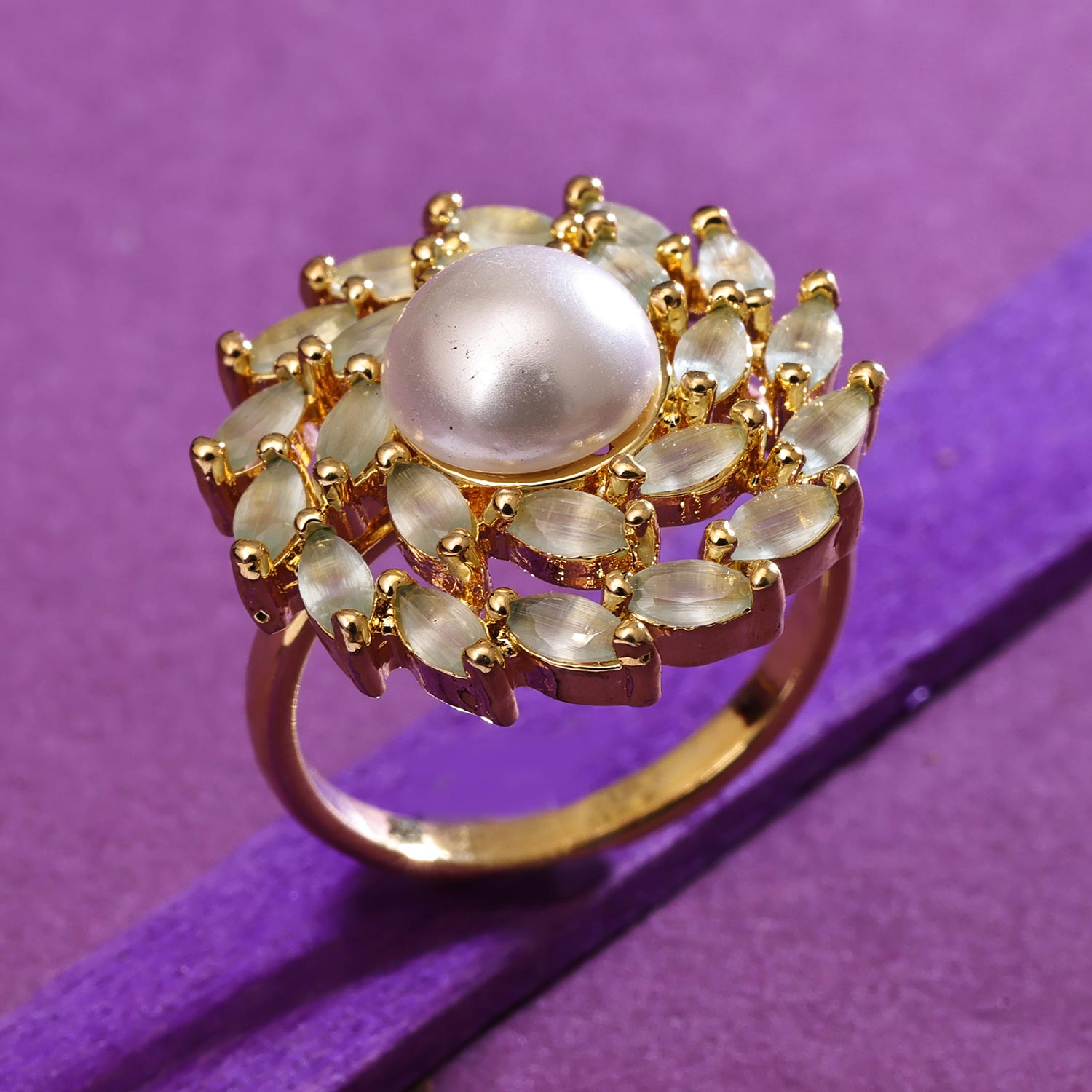 White Gemstone Yellow Gold with Natural Pearl Ring, For Astrology, Size:  5.70 Carat at Rs 13000/piece in New Delhi