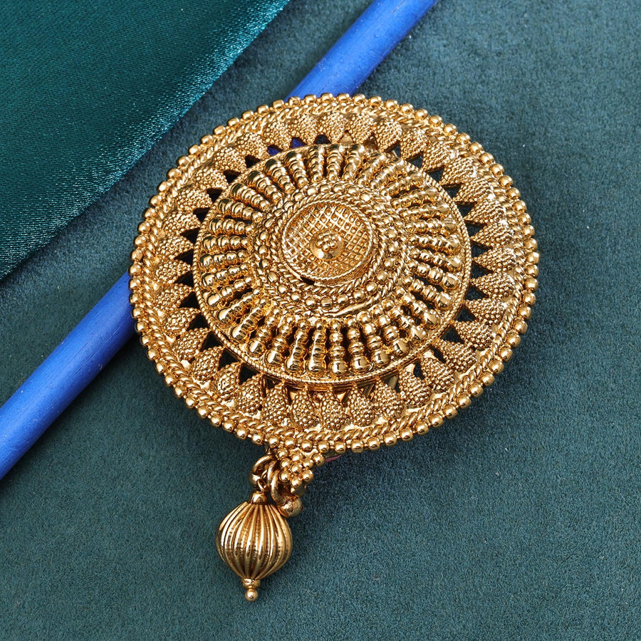 Sukkhi Modern Golden Gold Plated NA Brooch for Women