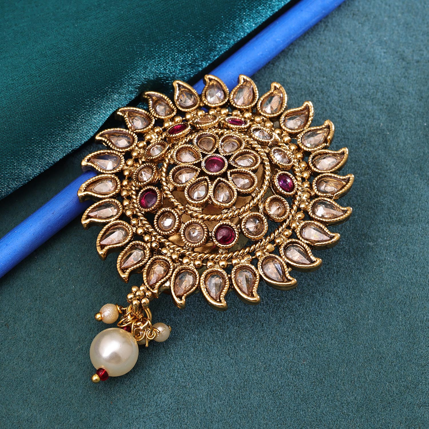 Sukkhi Incrediable Golden Gold Plated kundan & Pearl Brooch for Women