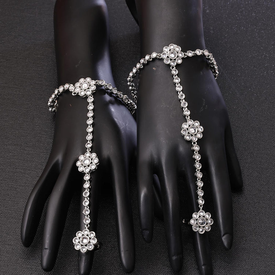 Sukkhi Trendy Silver Rhodium Plated kundan Haathpan for Women