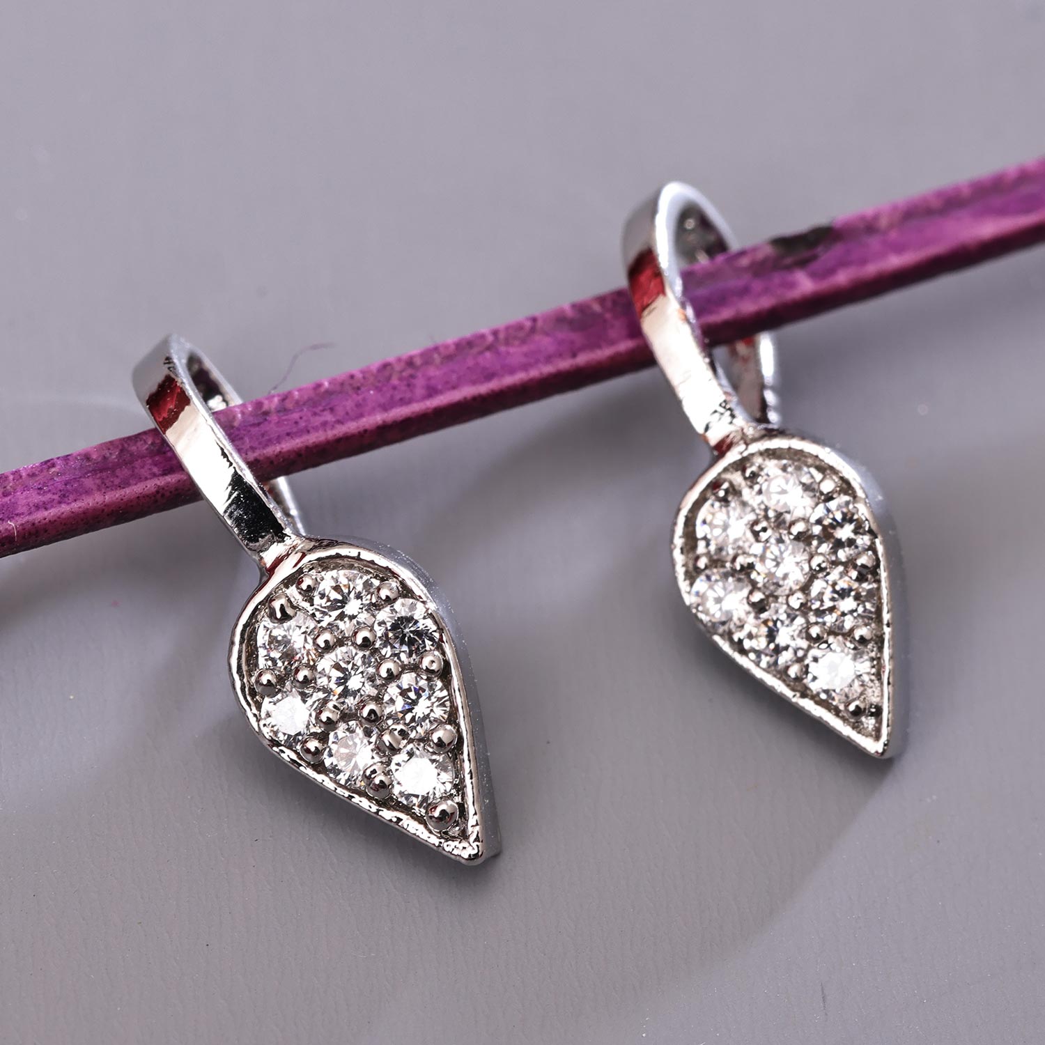 Sukkhi Glorious Silver Rhodium Plated CZ Nosepin for Women