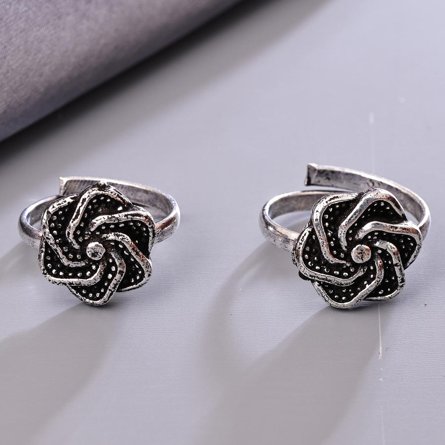 Sukkhi Sparkling Silver Rhodium Plated NA Toe Ring for Women