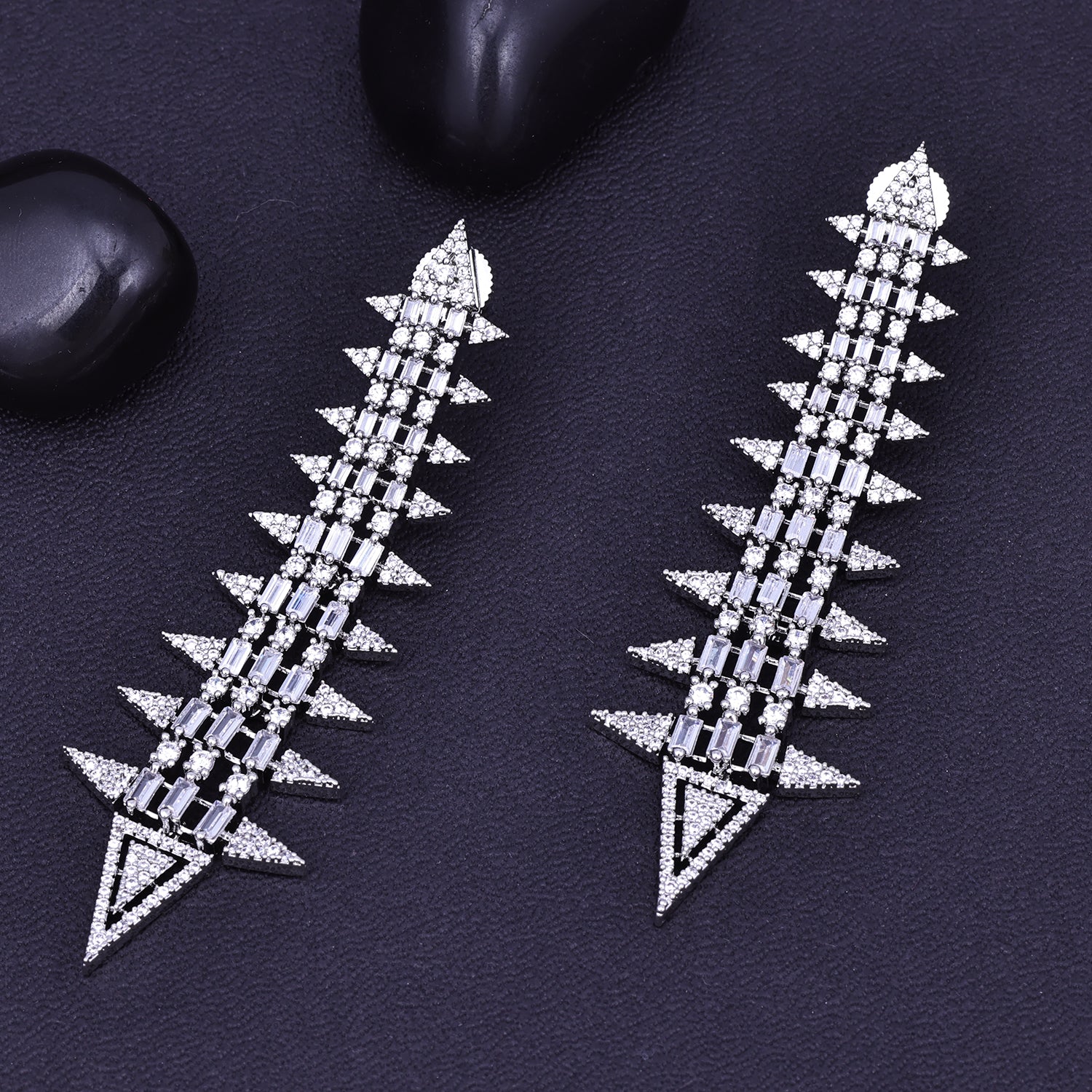 Sukkhi Presentable White Rhodium Plated Cz Dangler Earring For Women