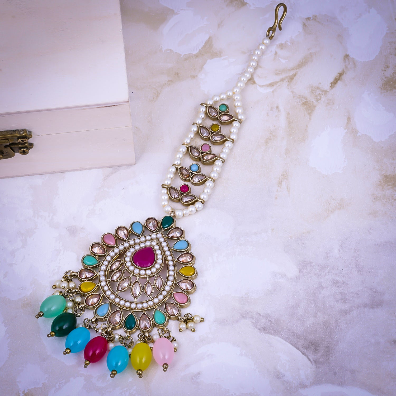 Sukkhi Superb Multicolor Gold Plated Pearl Ethnic Maangtikka For Women