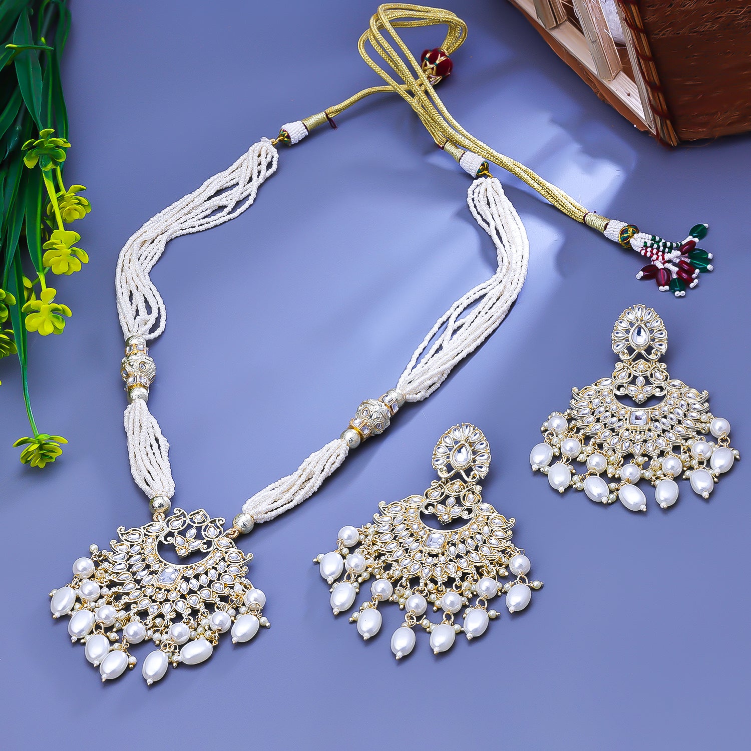 Sukkhi Delightful White Gold Plated Kundan & Pearl Collar Necklace Set For Women