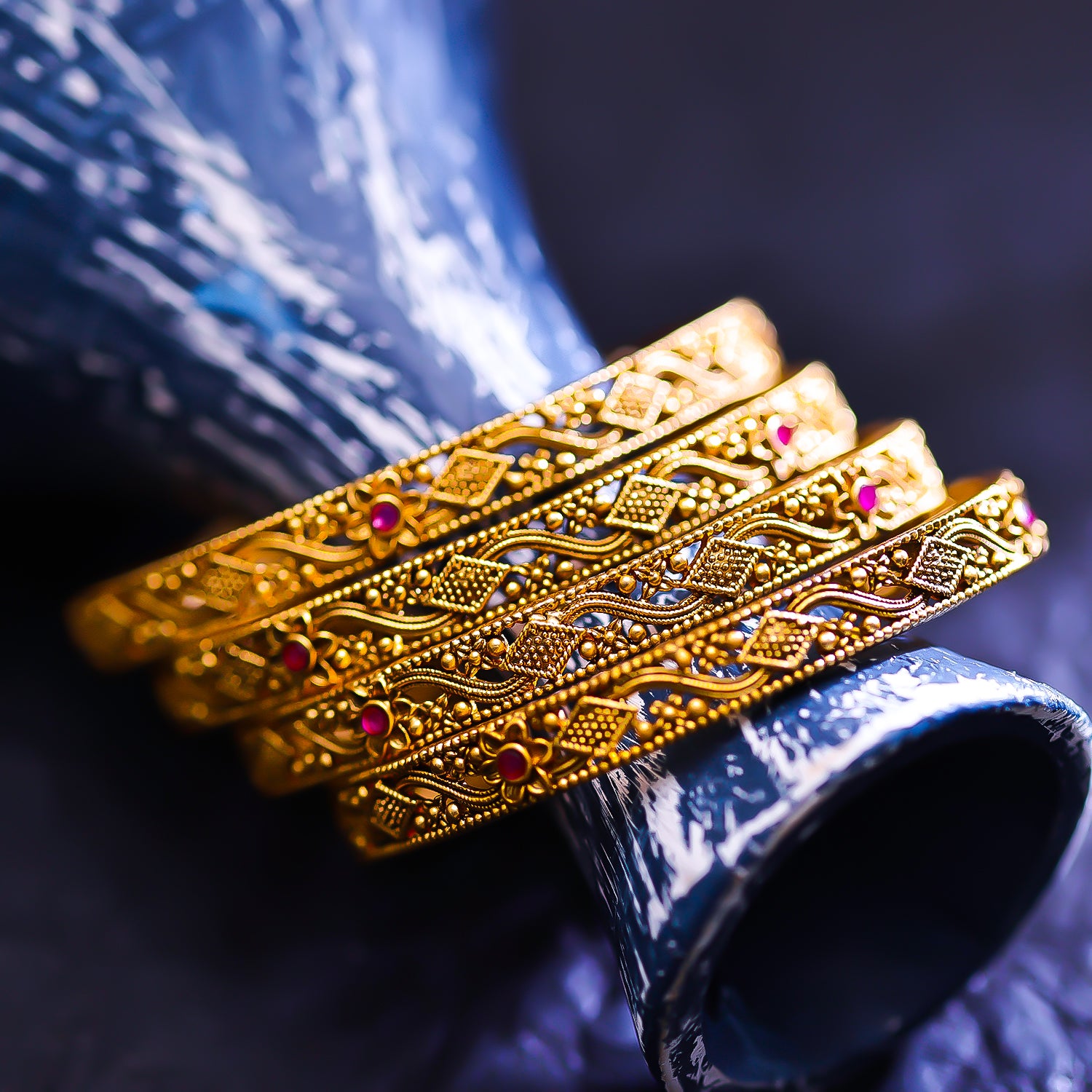 Sukkhi Resplendent Multicolor Gold Plated Pearl Traditional Bangle For Women