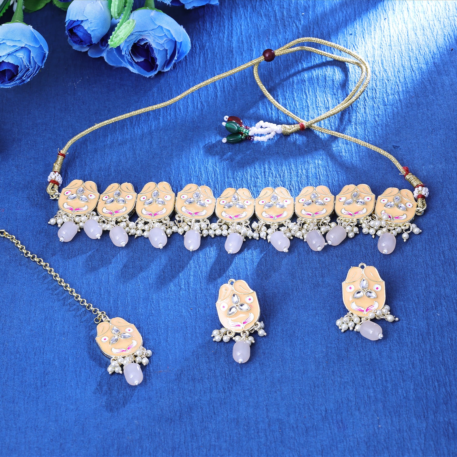 Sukkhi Passable Rhodium Plated Peach Artificial Stone Choker Necklace Set With Maang Tikka for Women