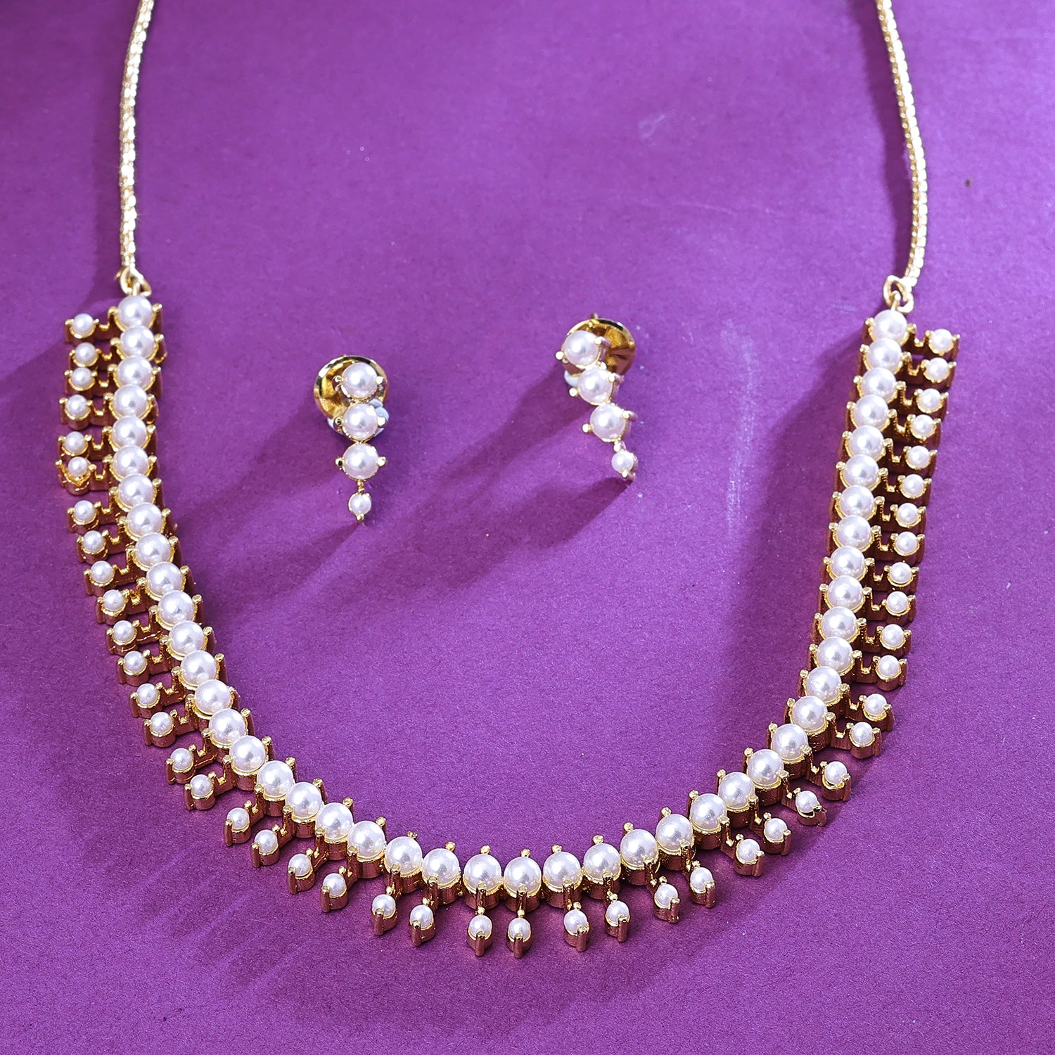 Sukkhi Showy Golden Kundan Gold Plated Traditional Necklace Set for Women