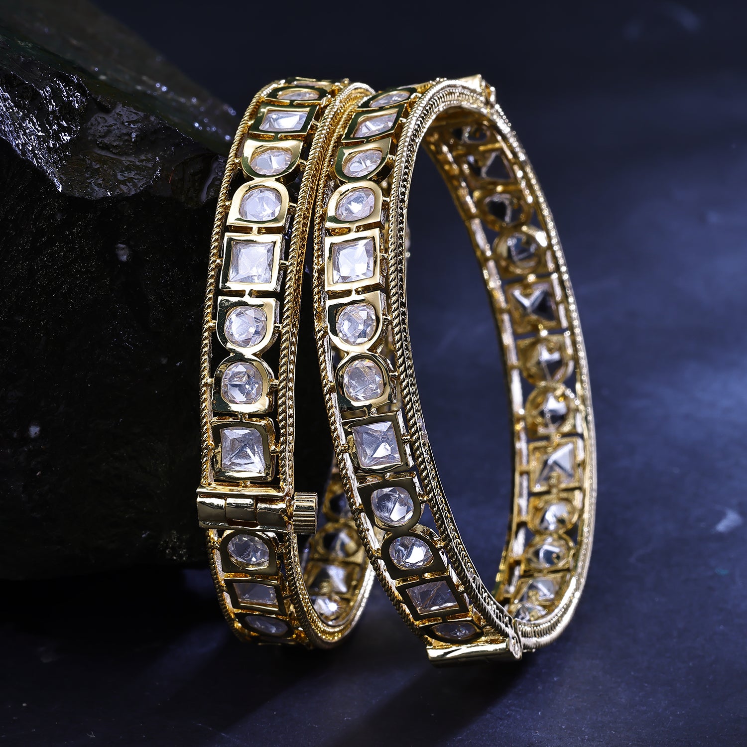 Sukkhi Passable Golden Reversible Stone Gold Plated Traditional Set Of 2 Bangles for Women