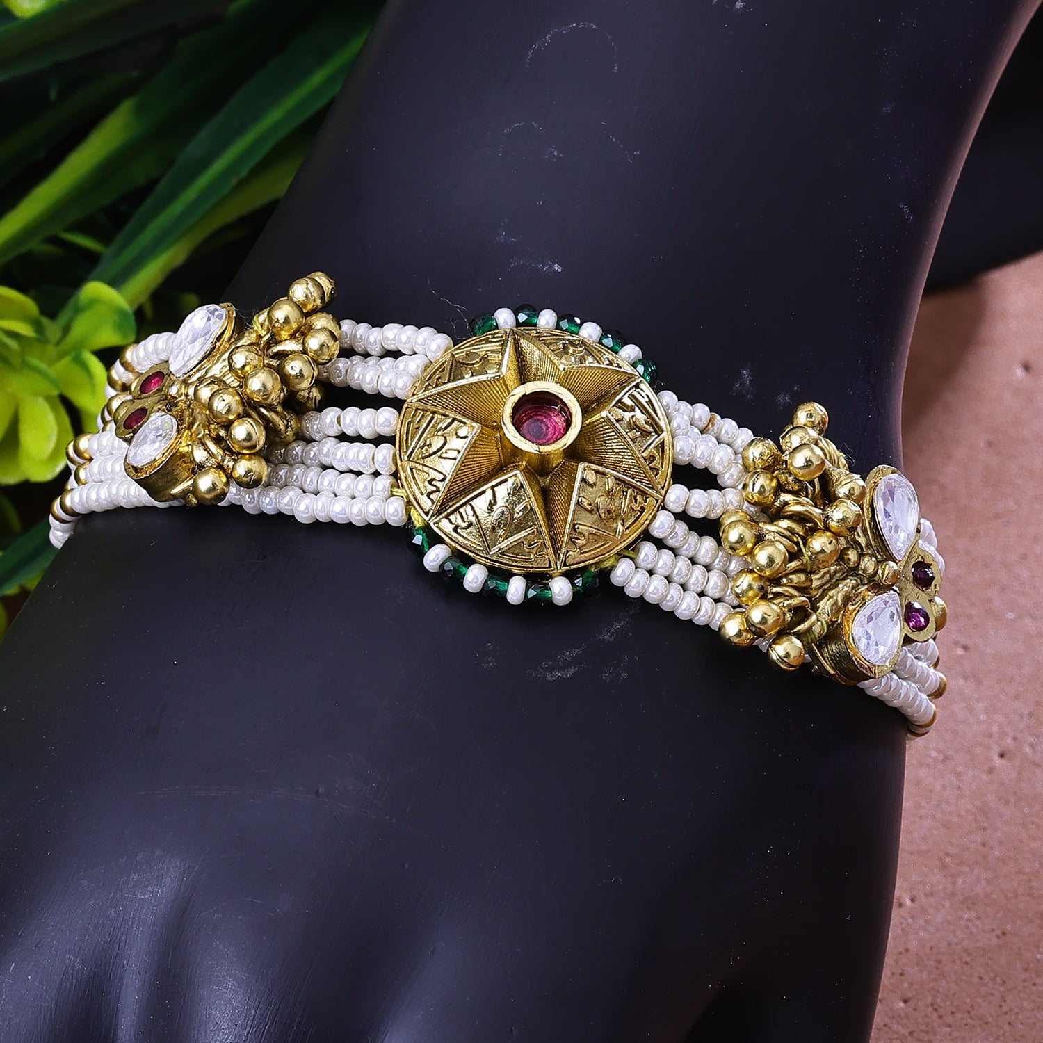 Golden Kundan Bracelet/Bridal Indian Kundan Bracelet/Jadau Polki Brace –  AryaFashions