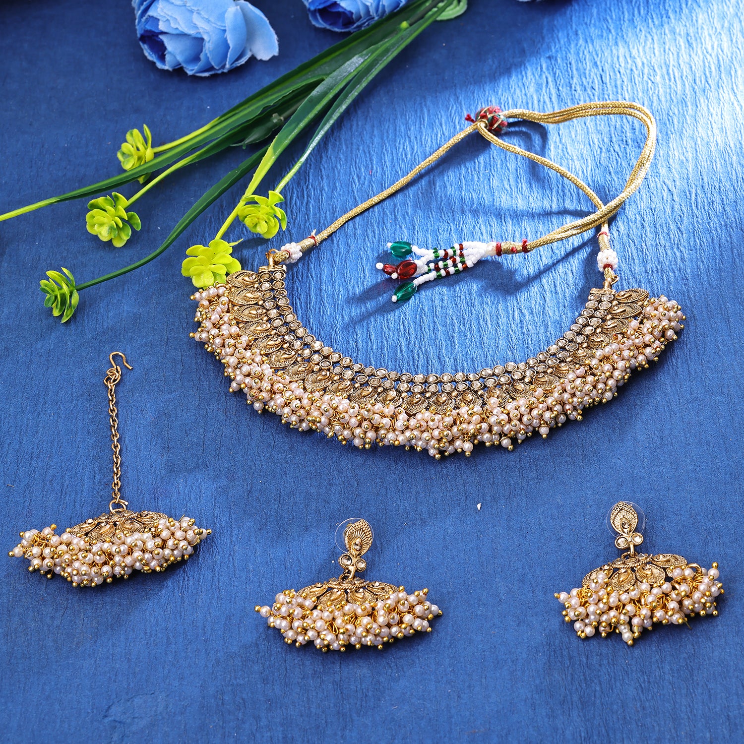Sukkhi Modish Gold Plated Choker Necklace Set For Women