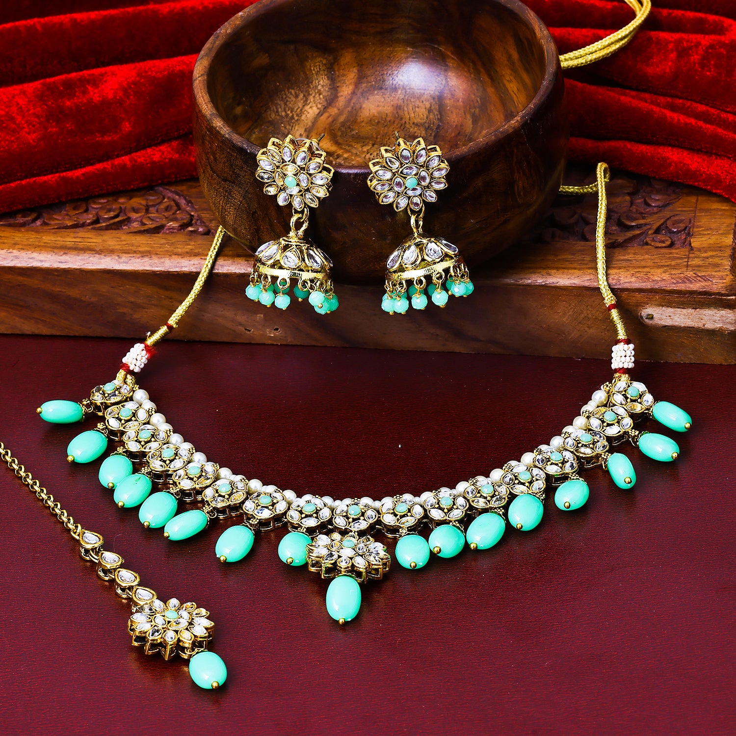 Sukkhi Pleasing Gold Plated Choker Necklace Set For Women