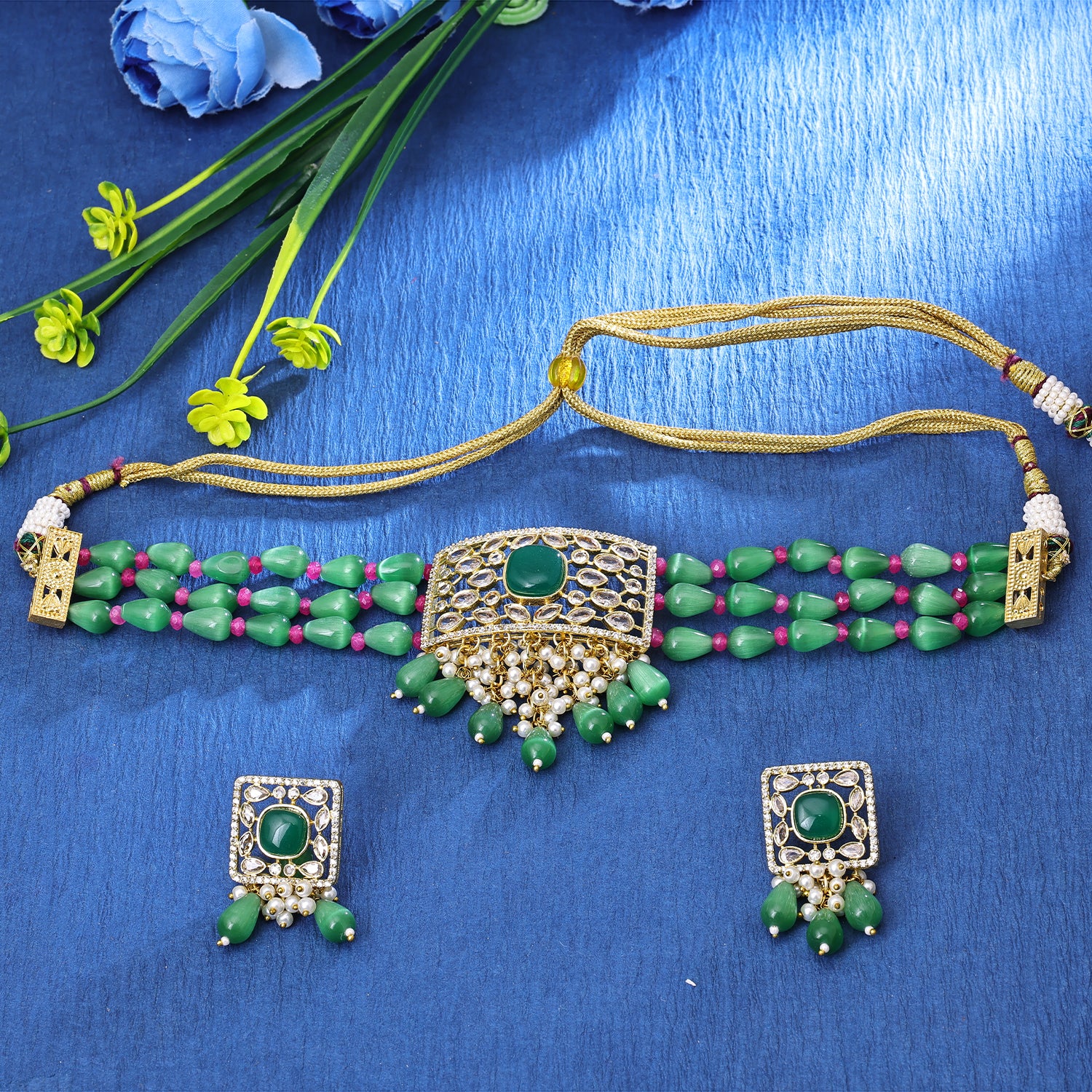 Sukkhi Marvellous Gold Plated Choker Necklace Set For Women