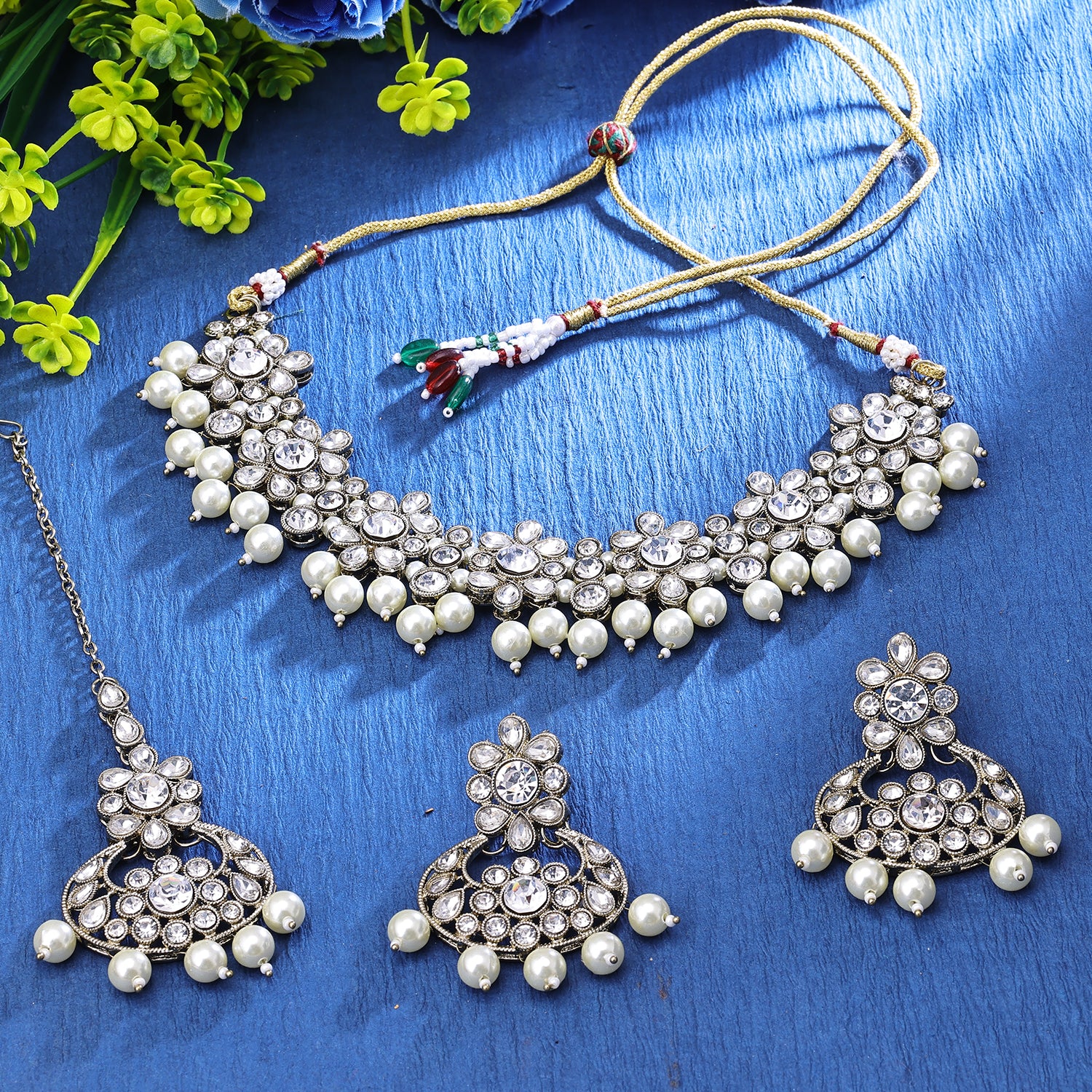 Sukkhi Fanciable Rhodium Plated Choker Necklace Set For Women
