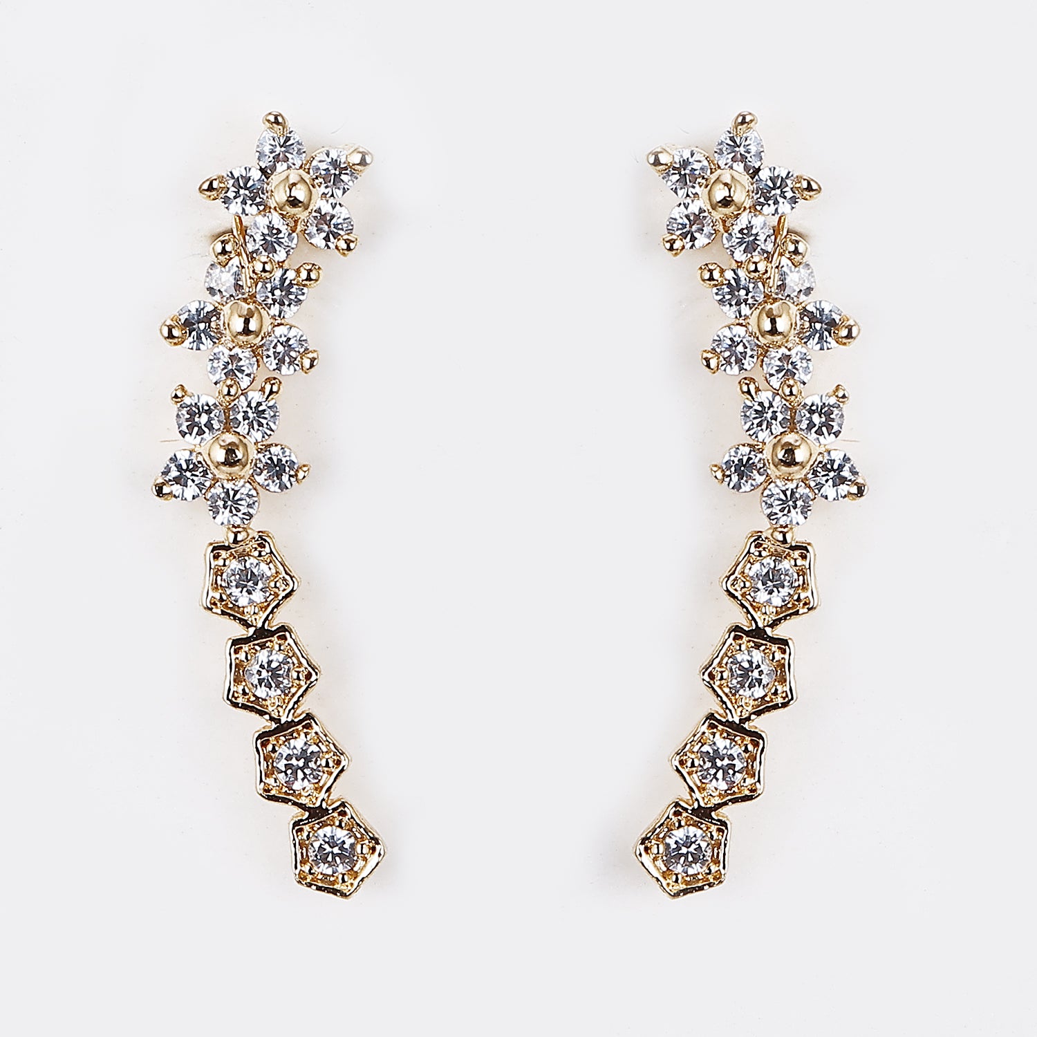 Sukkhi Splendid Gold Plated Cuff Earring for Women