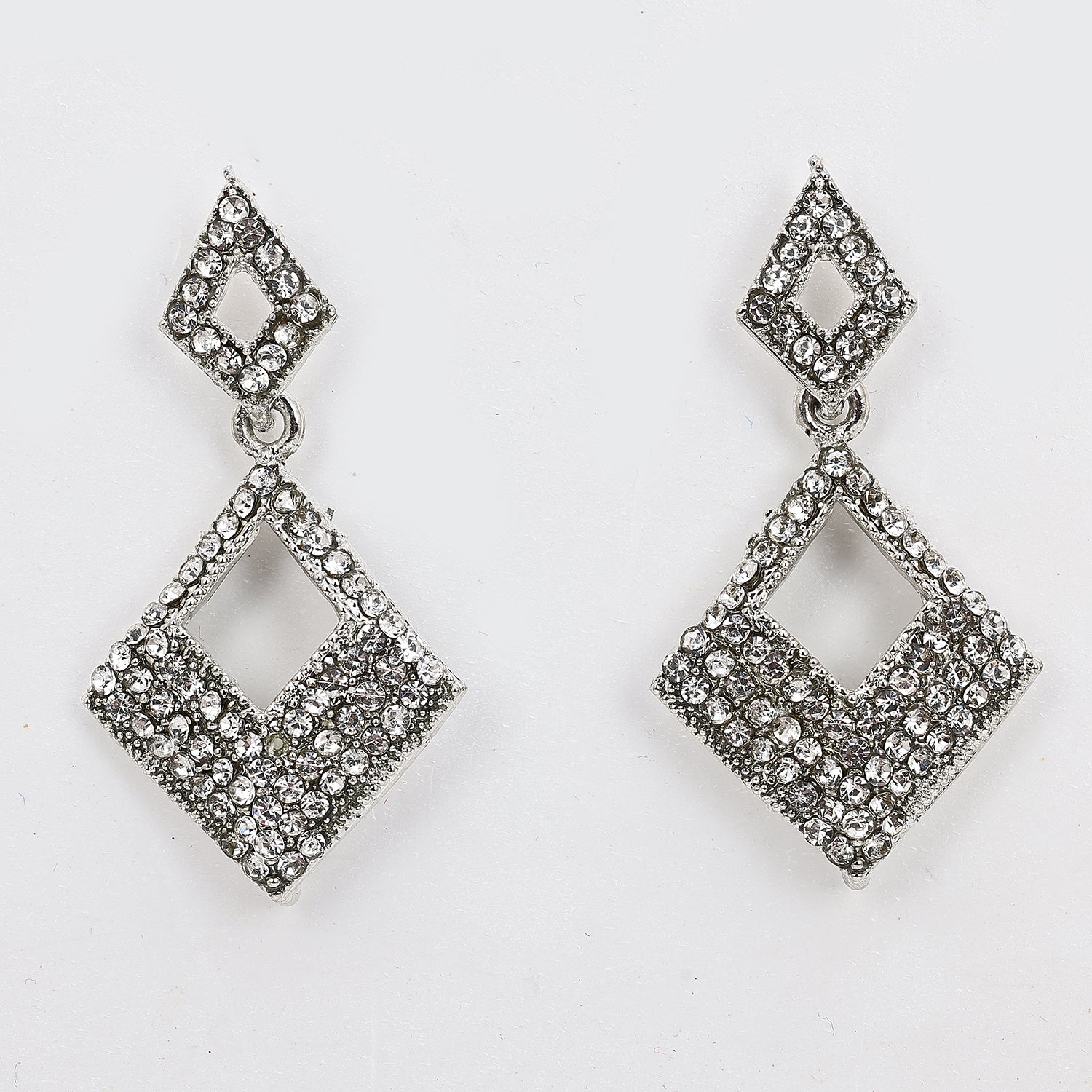 Sukkhi Trendy Squared Shaped Stones Studded Oxidised Silver Earring for Women