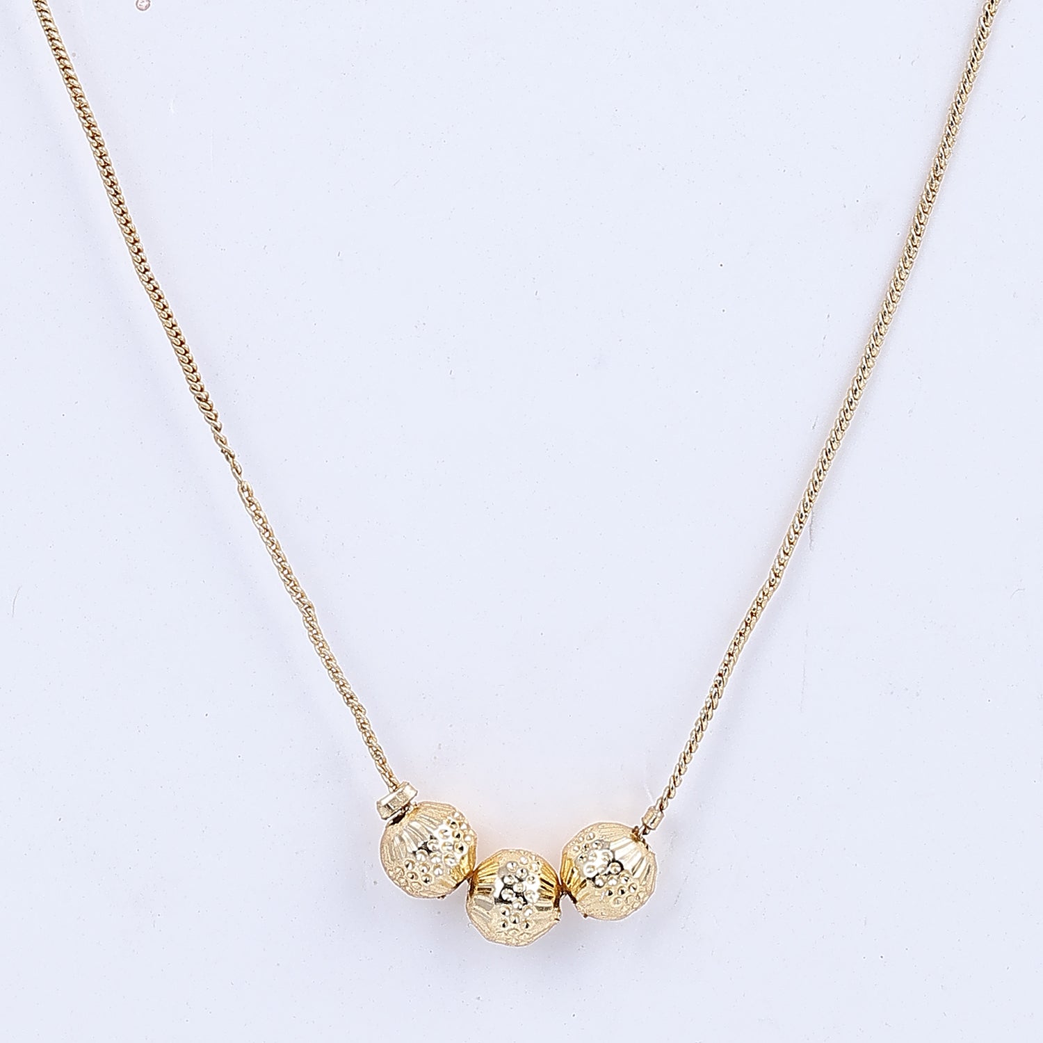 Sukkhi Ravishing Gold Plated Chain Pendant For Women