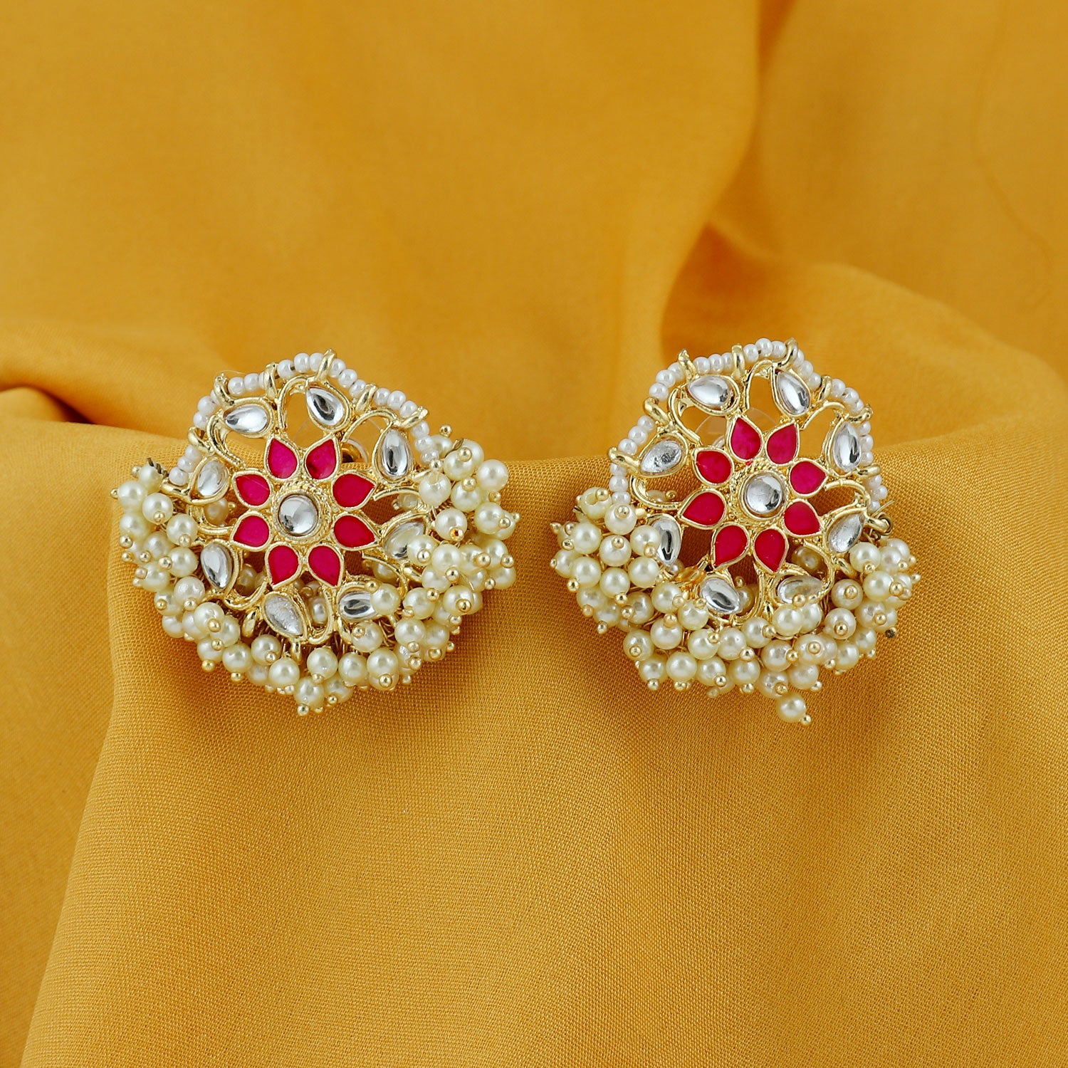 Sukkhi Trendy Gold Plated Kundan & Pearl Stud Earring for Women