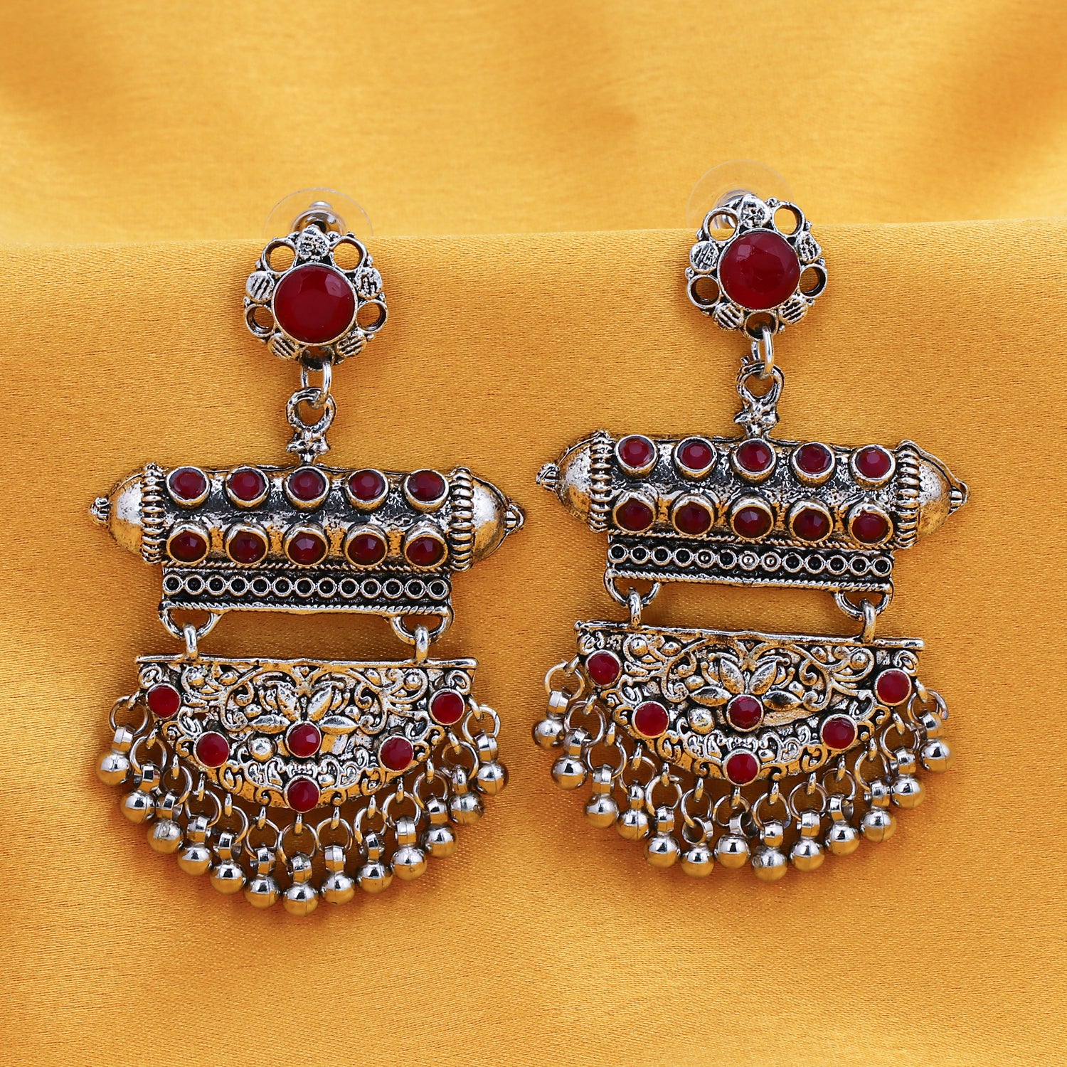 Sukkhi Fascinating Oxidised Chandelier Earring for Women