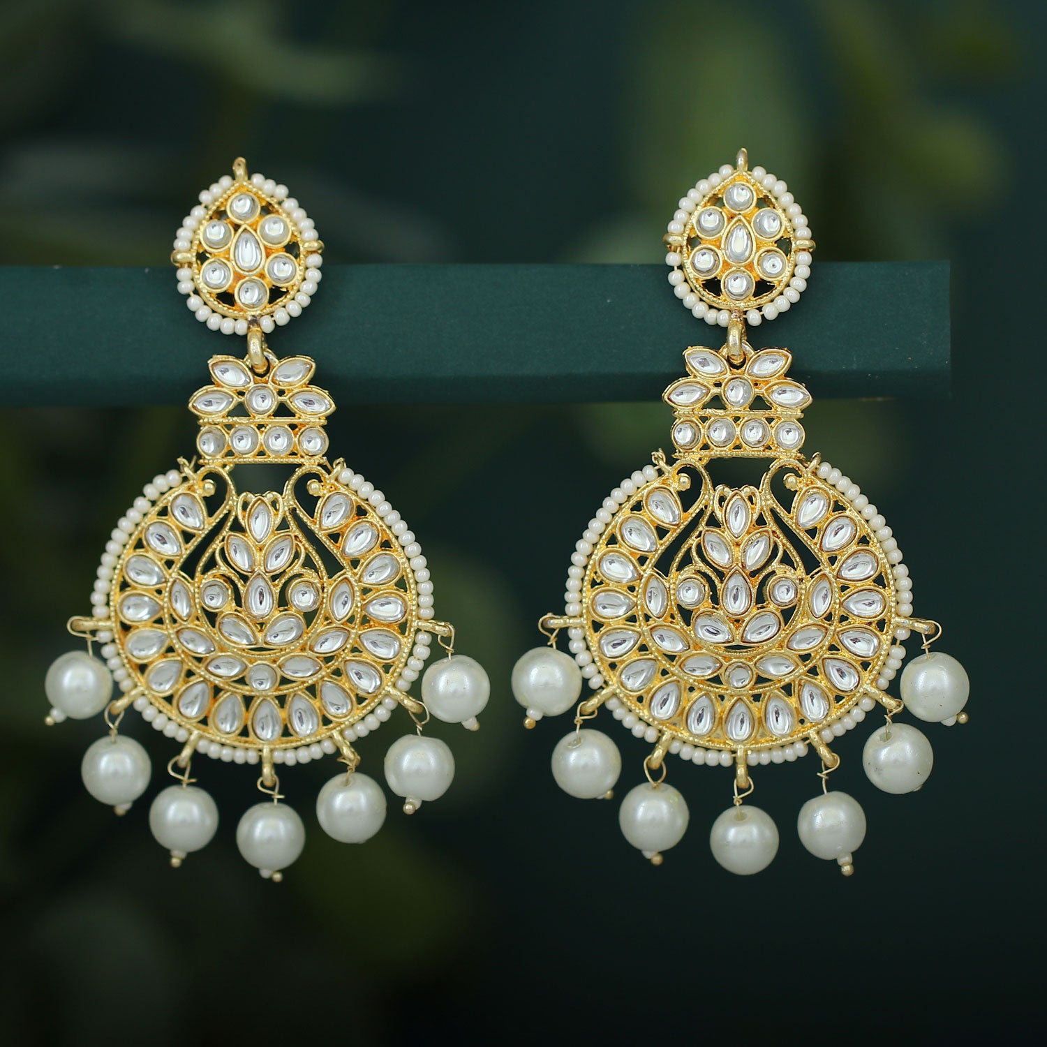 Sukkhi Gleaming Pearl Gold Plated Kundan Chandbali Earring for Women ...