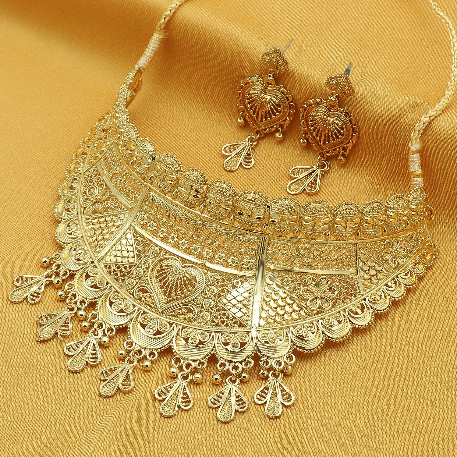 24k gold necklace with teddy bear charm – BH jewelry