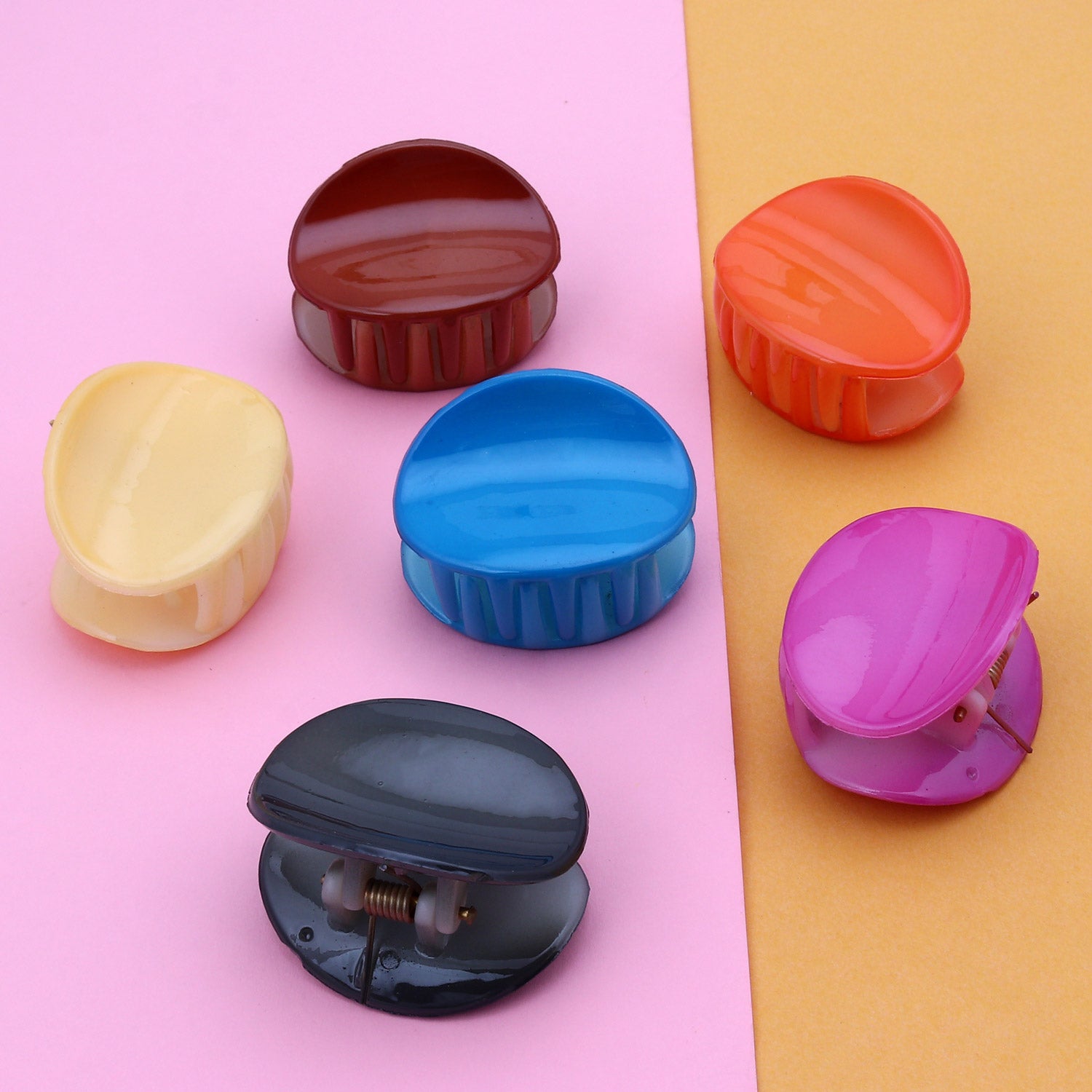 Sukkhi Charming Butterfly Hair Clip Hair Accessories for Women and Girl (Pack of 6) (Size: M)