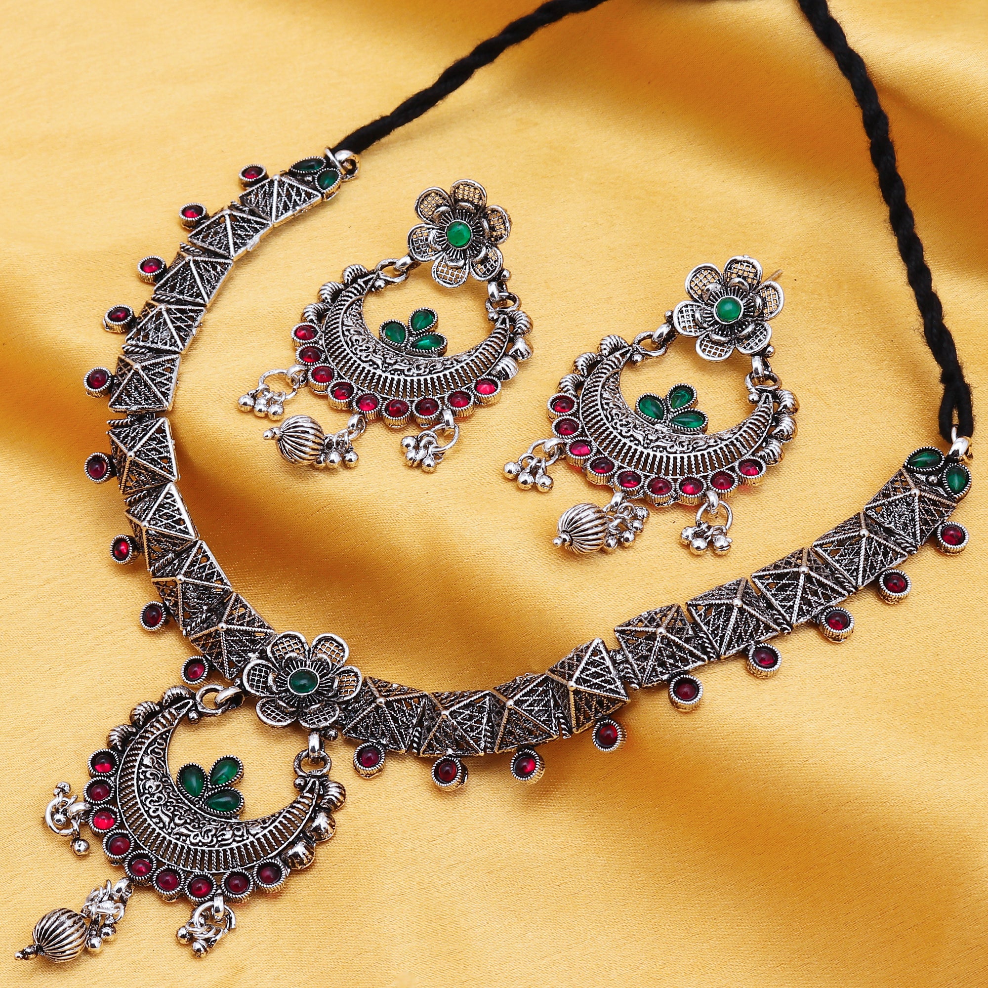 Sukkhi Ravishing Oxidised Choker Necklace Set for Women