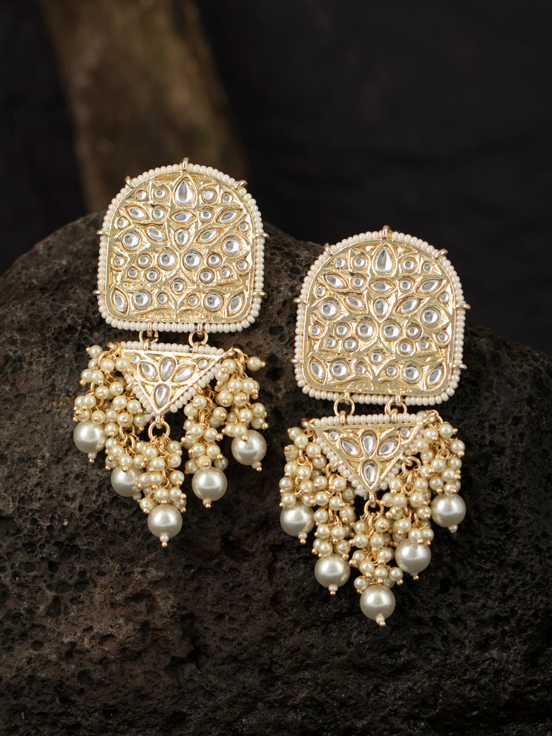 Sukkhi Dazzling Pearl Gold Plated Kundan Dangle Earring for Women