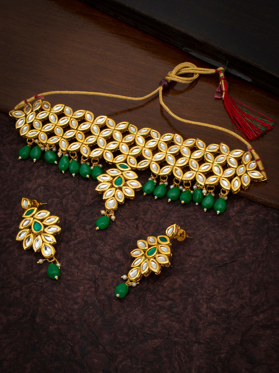 Sukkhi Marvelous Gold Plated Kundan Choker Necklace Set for Women
