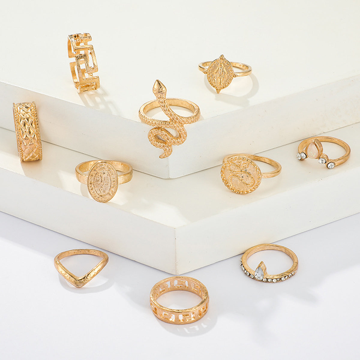 Scintillare by Sukkhi Adorable Gold Plated Rings Combo for Women
