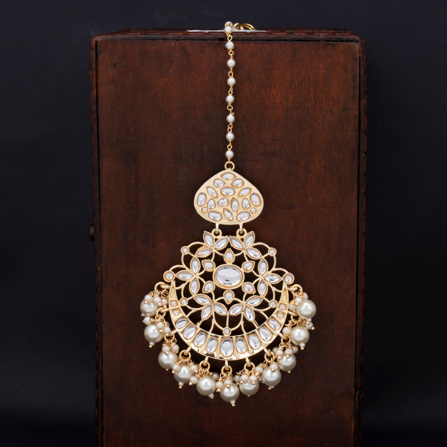 Sukkhi Fine Gold Plated Kundan & Pearl Mangtikka For Women
