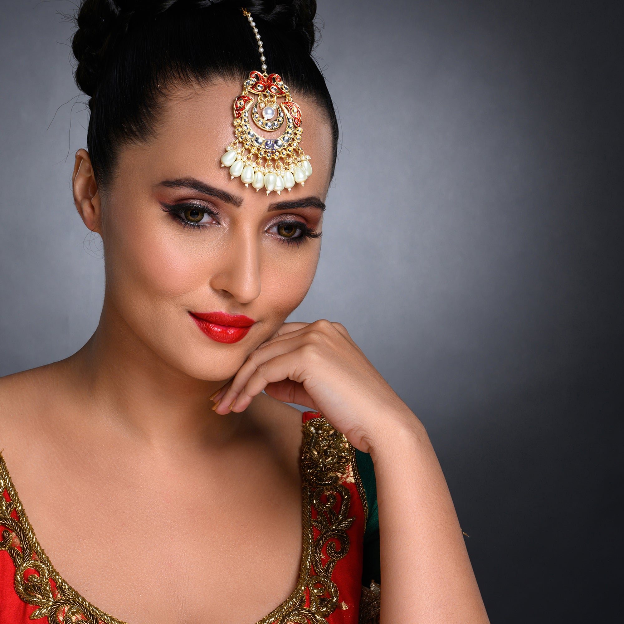 Sukkhi Equisite Kundan Gold Plated Pearl Maangtikka Worn By Karisma Kapoor