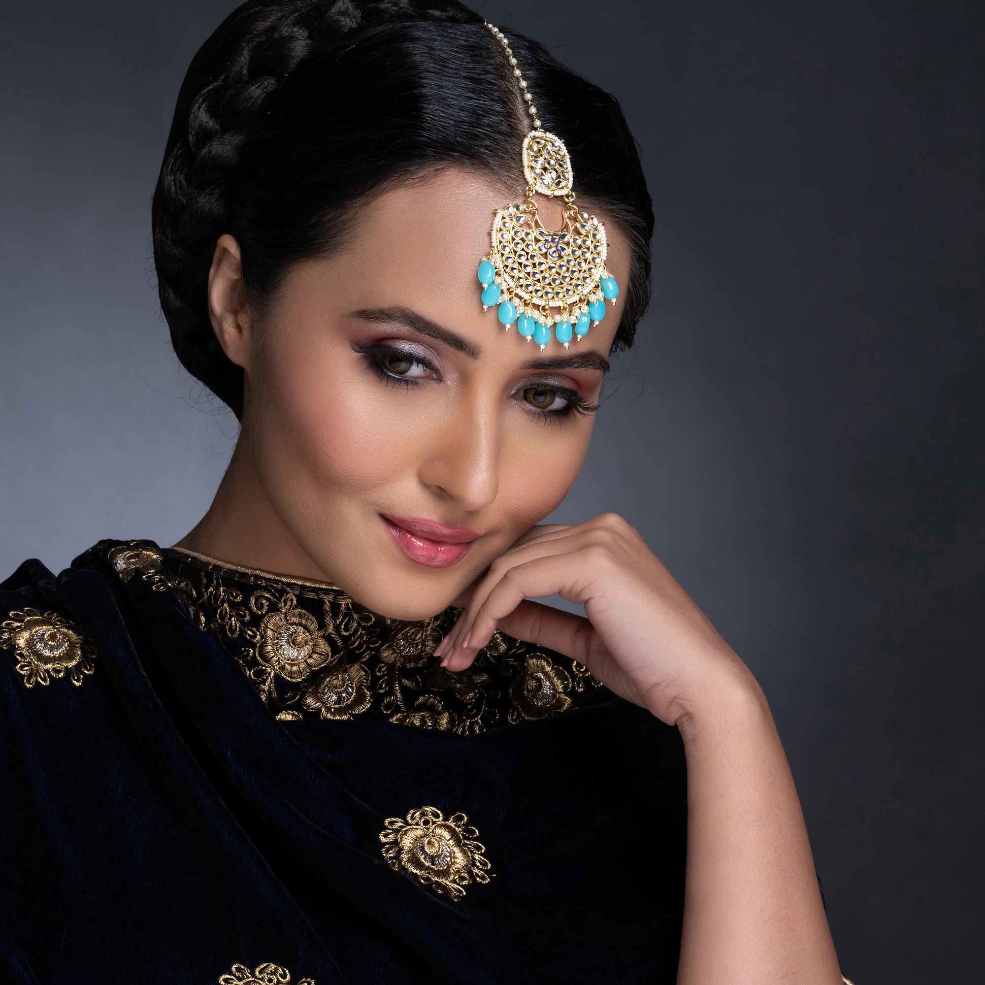 Sukkhi Fabulous Kundan Gold Plated Pearl Maangtikka Worn By Karisma Kapoor