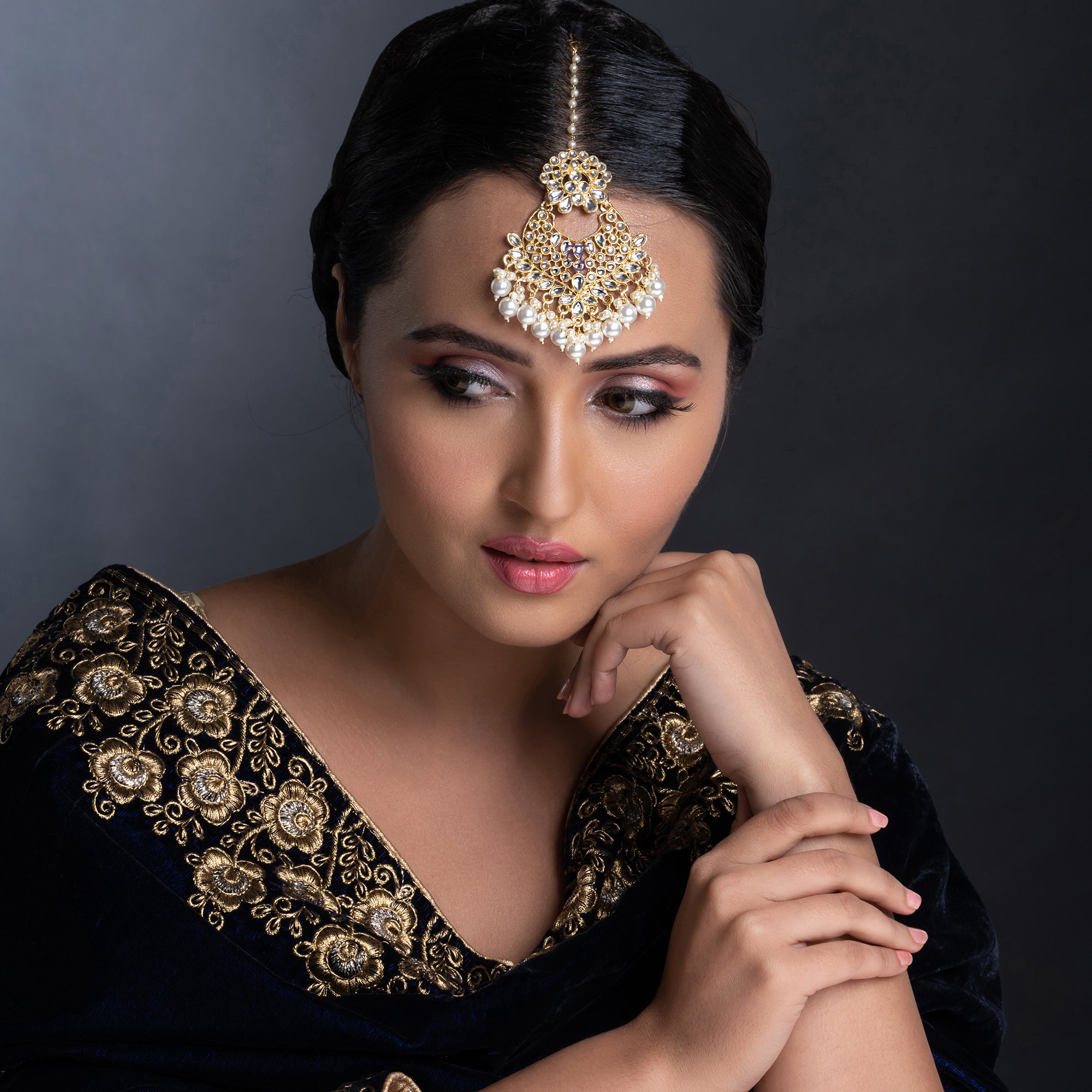 Sukkhi Youthful Kundan Gold Plated Pearl Maangtikka Worn By Karisma Kapoor