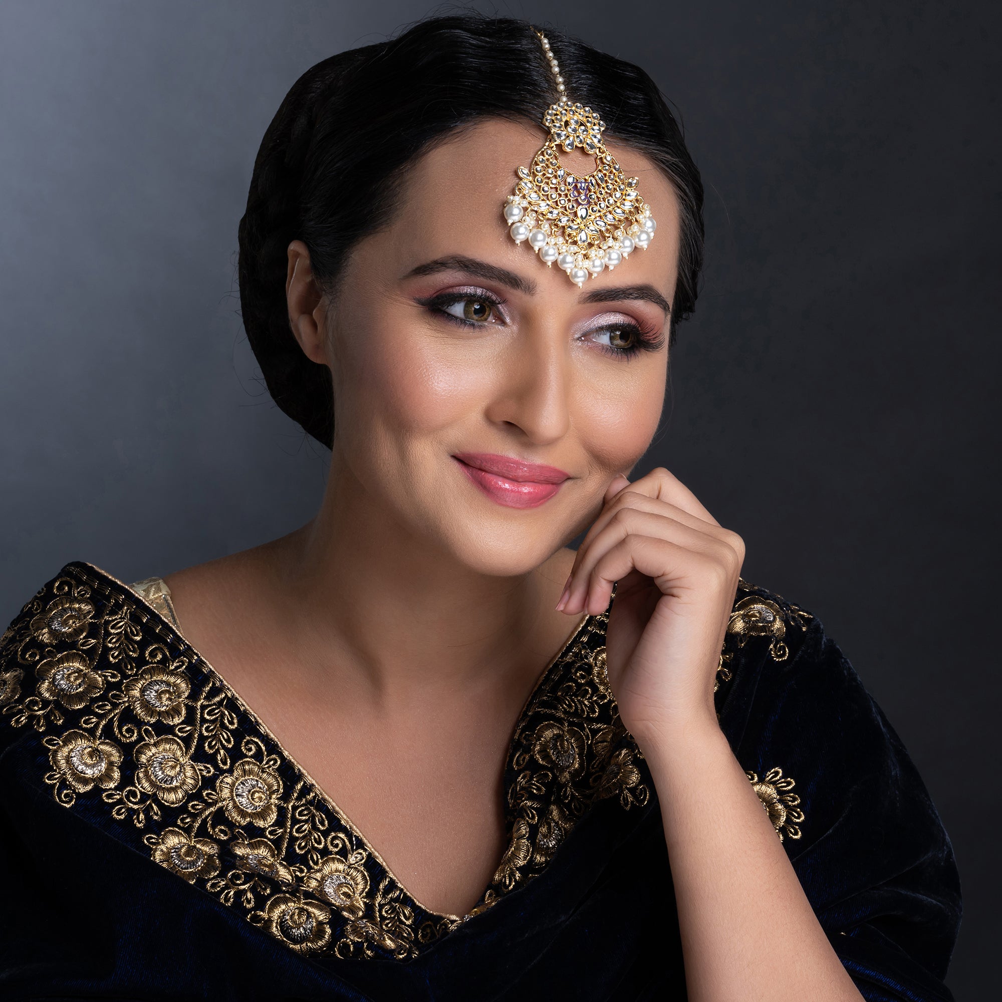 Sukkhi Youthful Kundan Gold Plated Pearl Maangtikka Worn By Karisma Kapoor