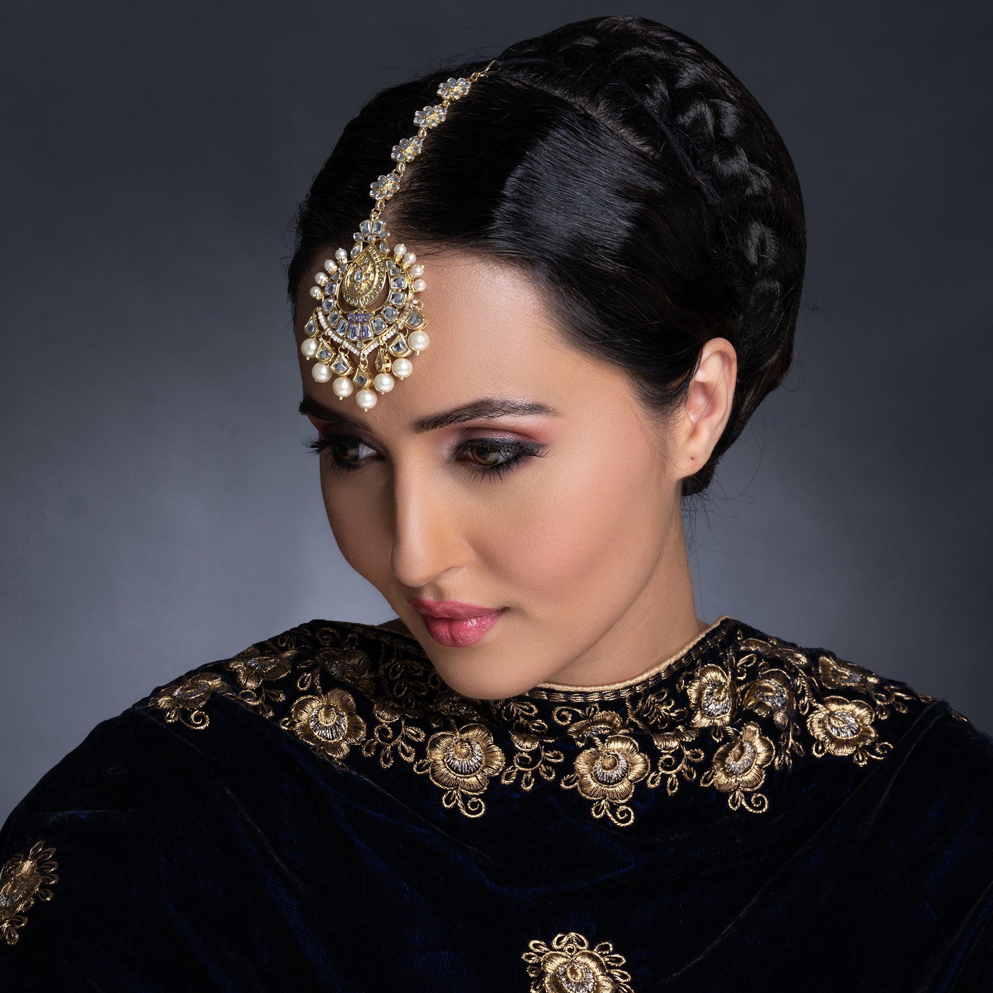 Sukkhi Splendid Kundan Gold Plated Pearl Maangtikka Worn By Karisma Kapoor